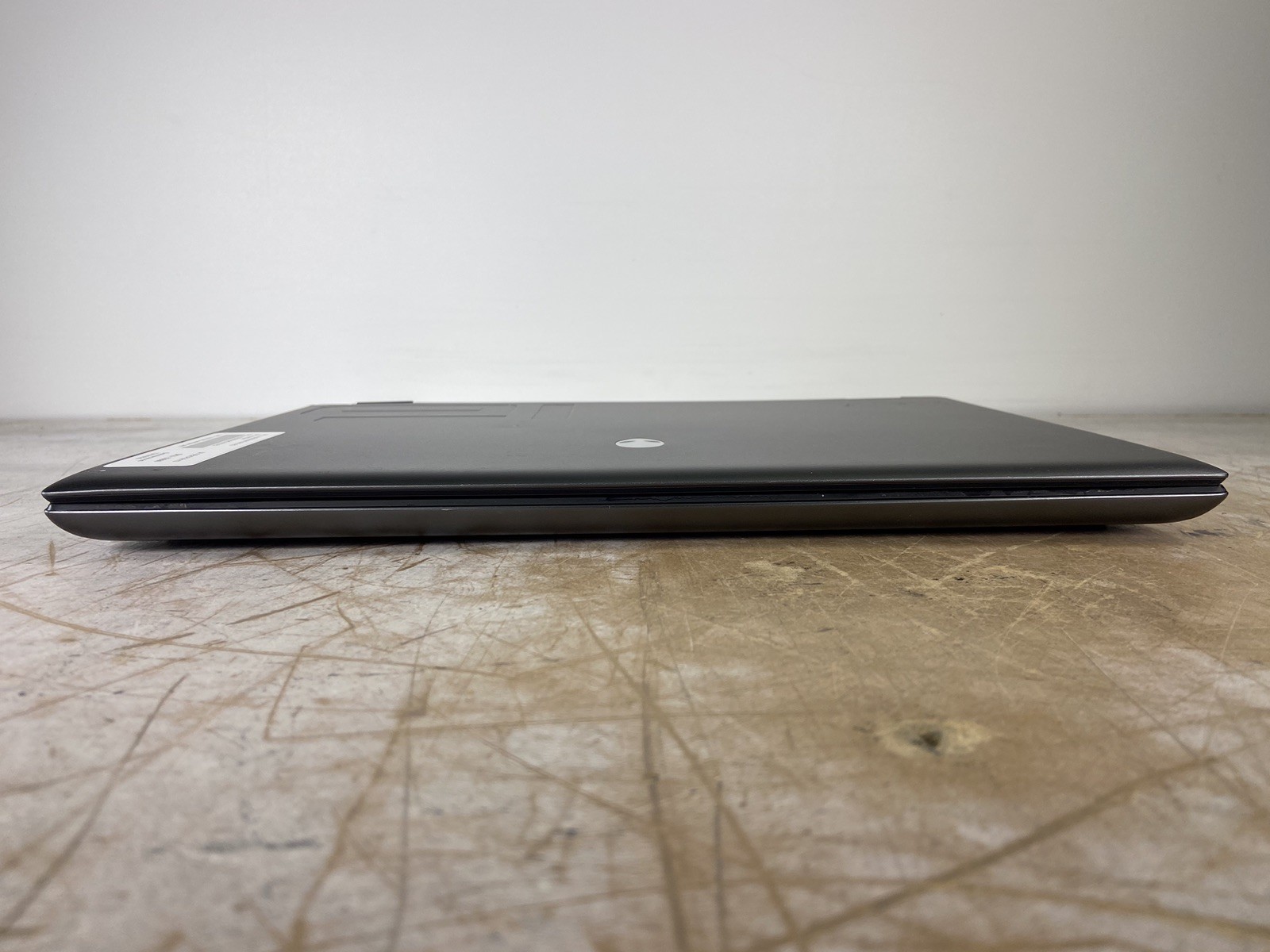 DELL ALIENWARE M16 R2 ULTRA 7 155H @ 1.4 GHz, NO RAM/HDD/OS – (FOR PARTS)