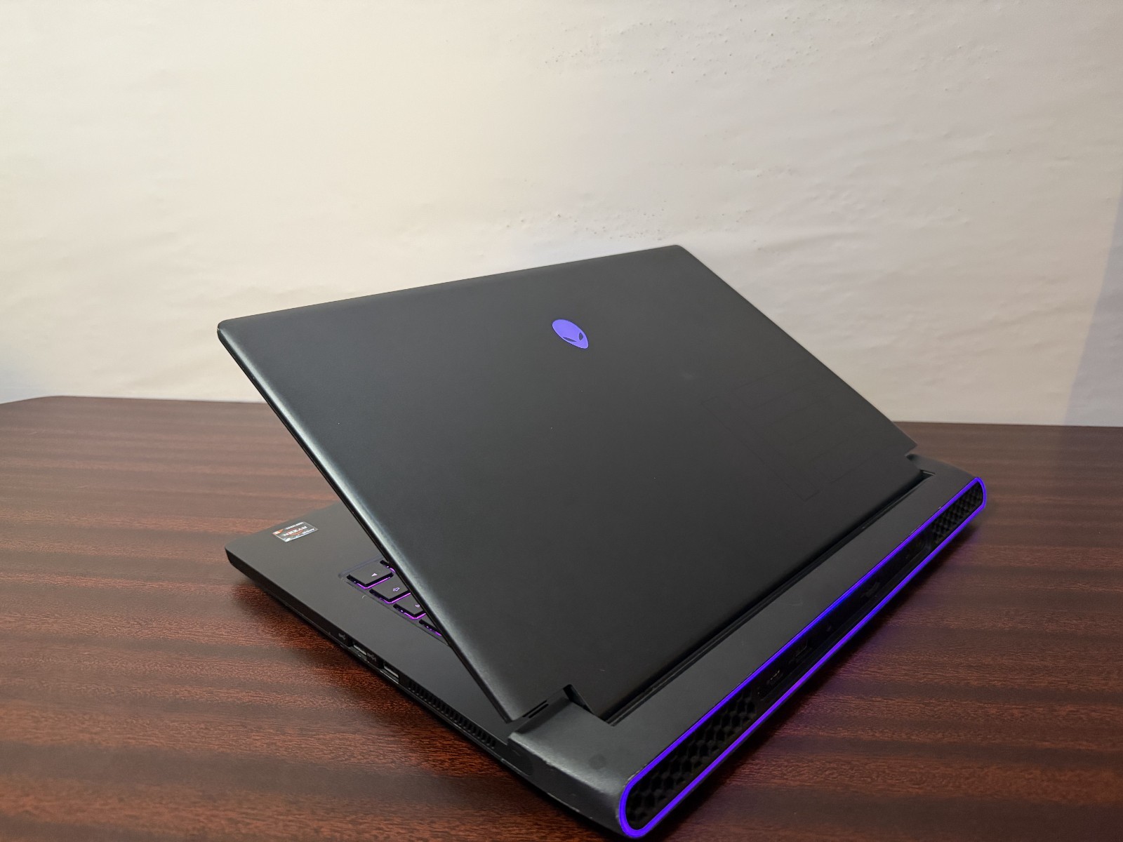 Alienware m15 R5 Ryzen 9 5900HX RTX 3070 16GB 1TB Gaming Laptop 360Hz