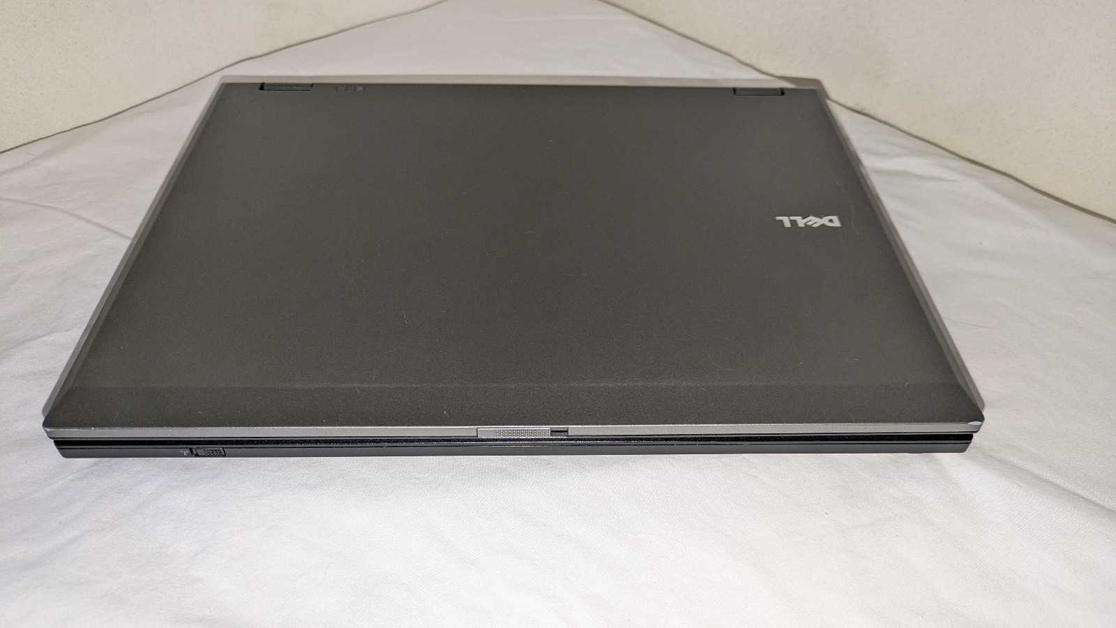 Dell Latitude E5410 Laptop 14″ Intel i7-620M 2.67GHz 4GB RAM 320GB HD Windows XP