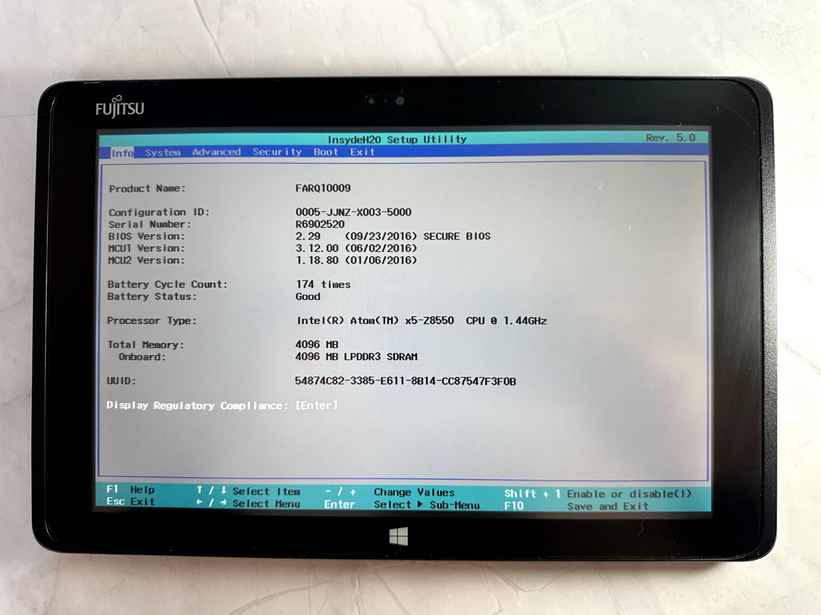 Fujitsu Arrows Tab Q506/NE 10.1” Atom -Z8550 4GB 64GB eMMC / No OS /BIOS OK