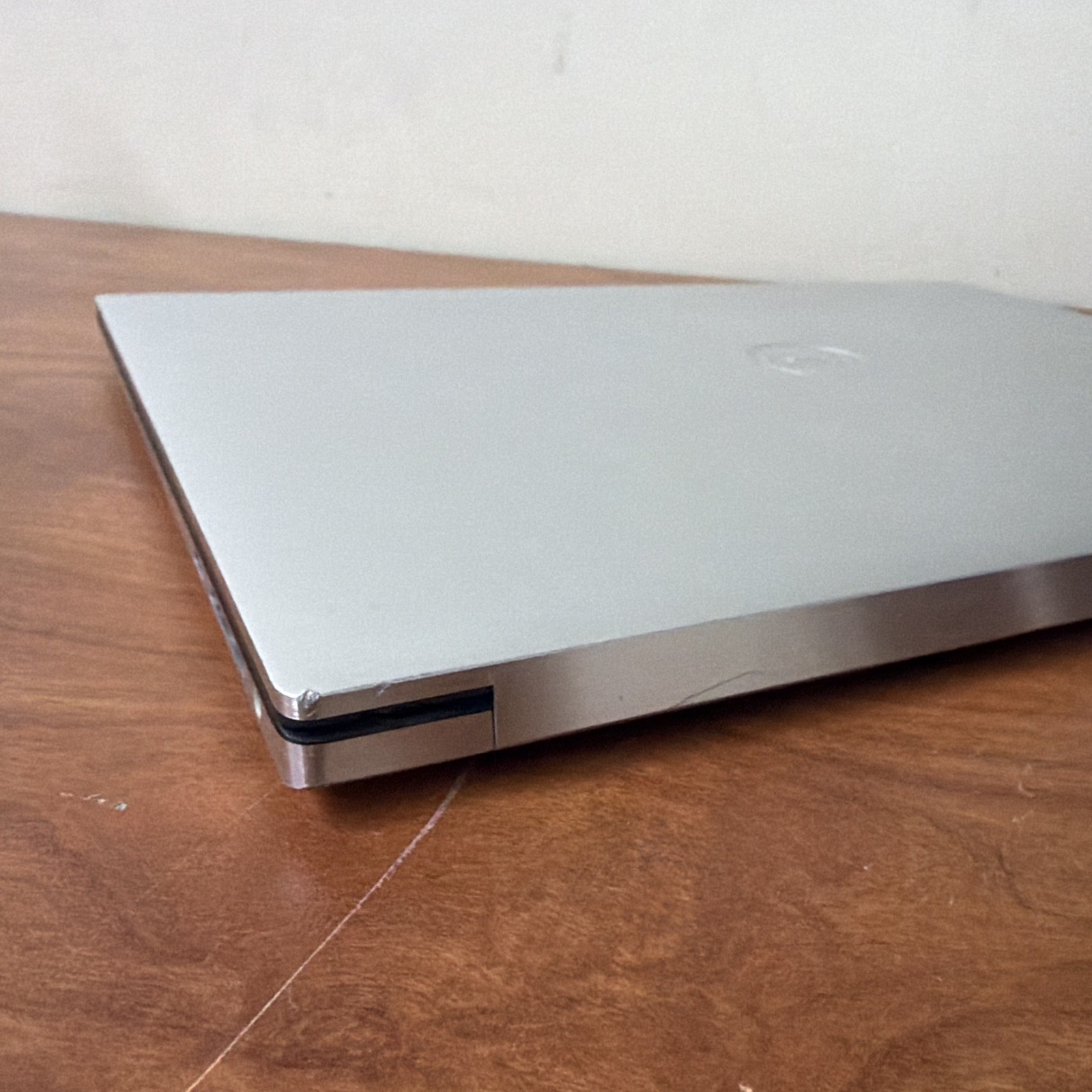 Touchscreen Dell XPS 15 9500 i9-10885H 32GB Ram 512Gb SSD |NVIDIA GTX 1650 Ti 4K