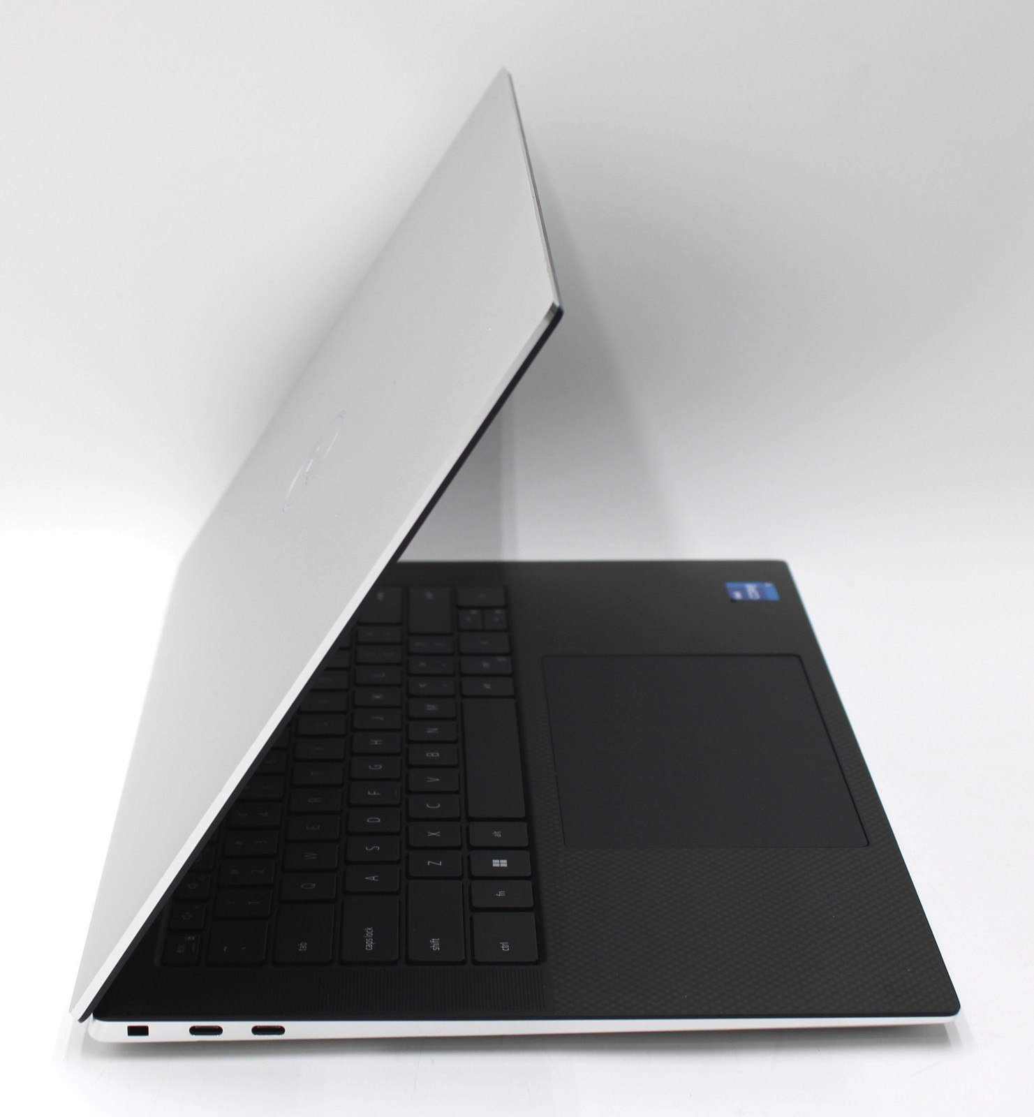 Dell XPS 15 9520 i7-12700H FHD 8GB 512SSD NO O.S. – Cosmetic (Barebones)