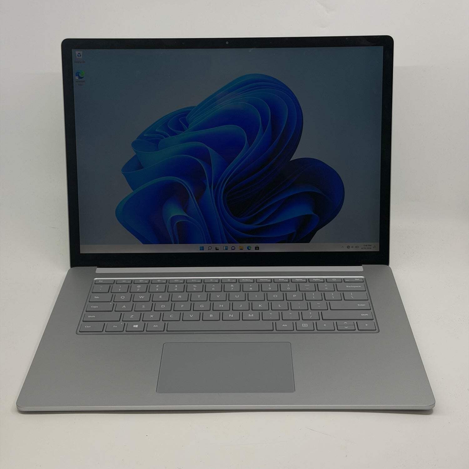 Microsoft Surface Laptop 3 1873 15″ Ryzen 5 Edition 2.1GHz 8GB RAM 128GB SSD