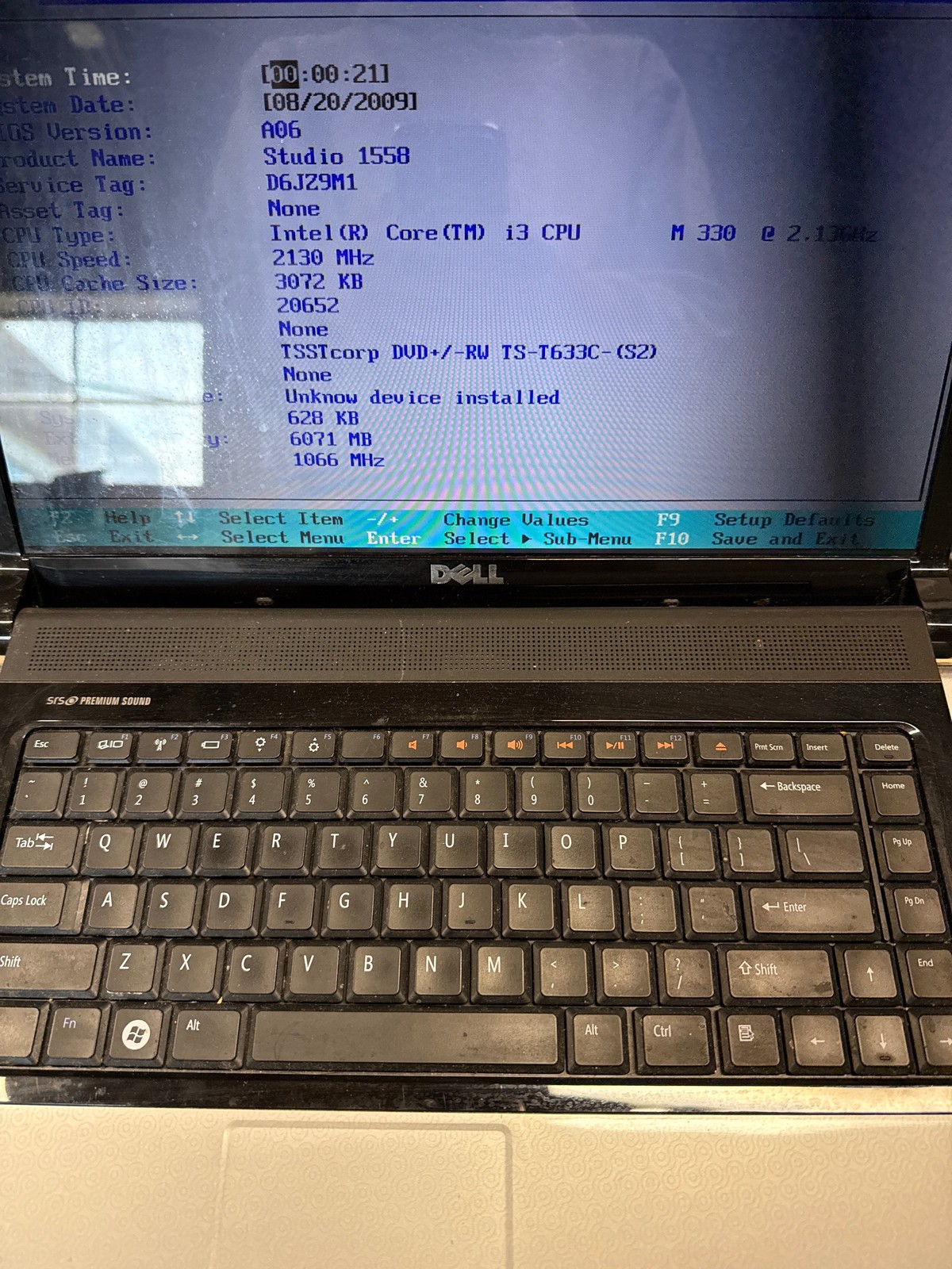 Dell Studio 1558 15.6″ i3-330M 2.13GHz 6GB No Drive