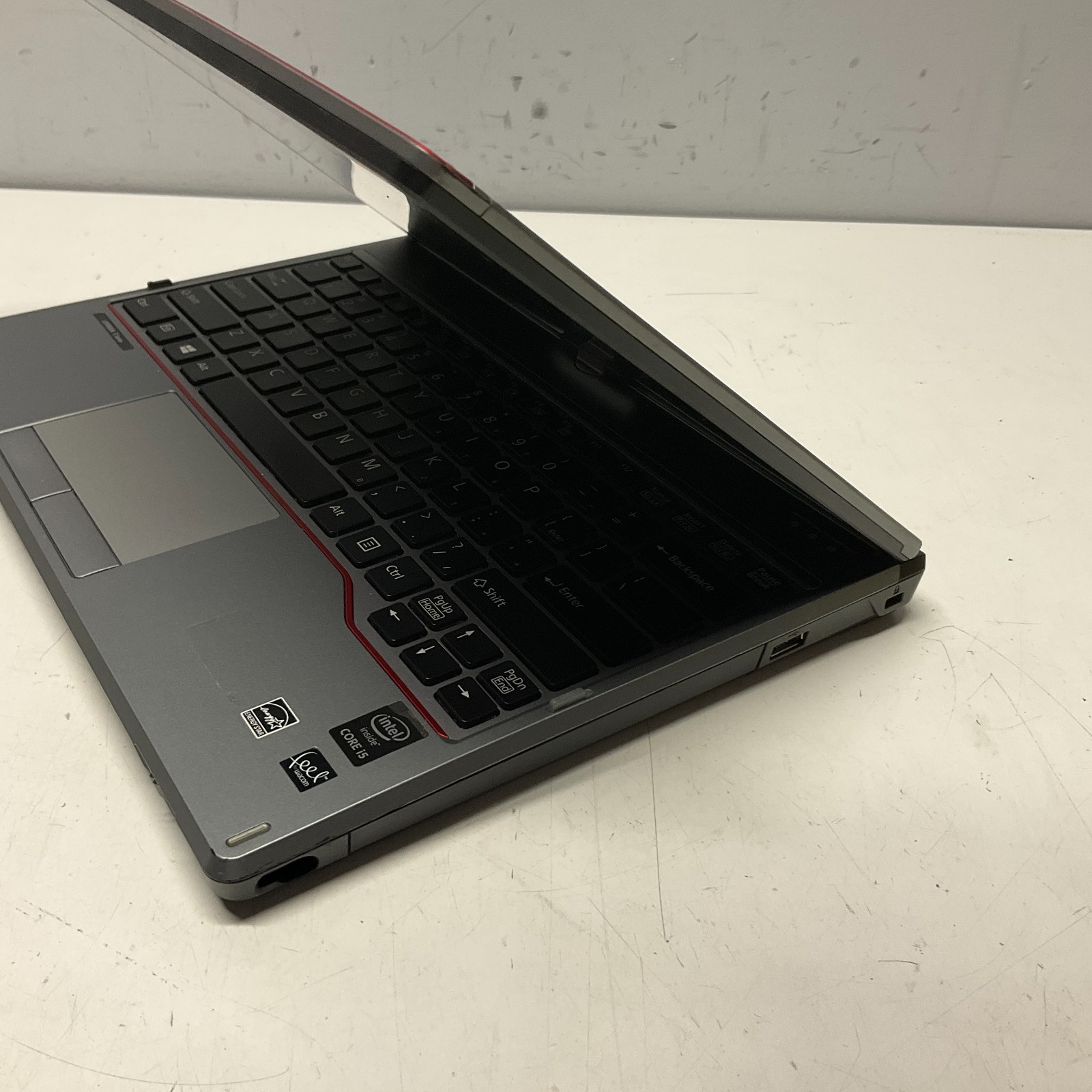 Fujitsu Lifebook T725 13.3” Laptop Intel Core i5-5200U @ 2.20 GHz 8GB BIOS READ