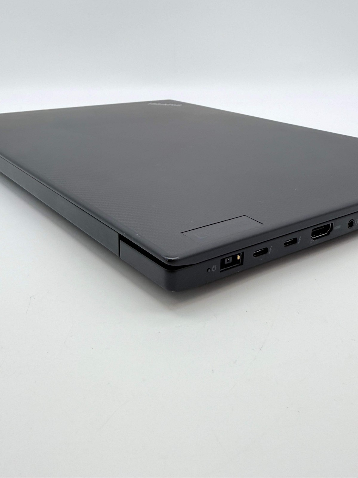 Lenovo ThinkPad P1 Gen 4 16″ Core i9 RTX 3080 16GB 18GB RAM 1TB SSD