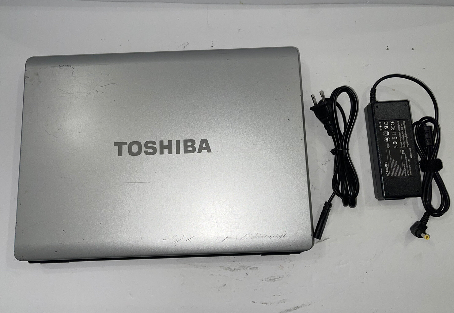15.4” Toshiba Satellite L300-129 Laptop 2GB RAM 160GB HDD Windows VISTA 4 PARTS!