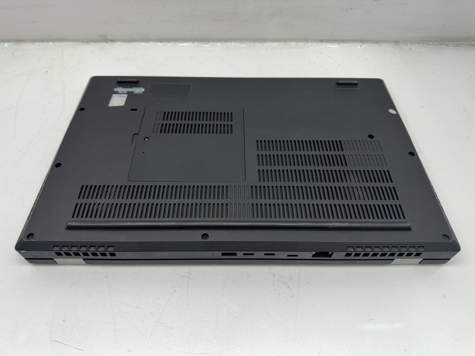 Lenovo ThinkPad P15 Gen 1 Intel i9-10885H@2.4GHz 32GB 1TB RTX 4000 Win11 W/AC