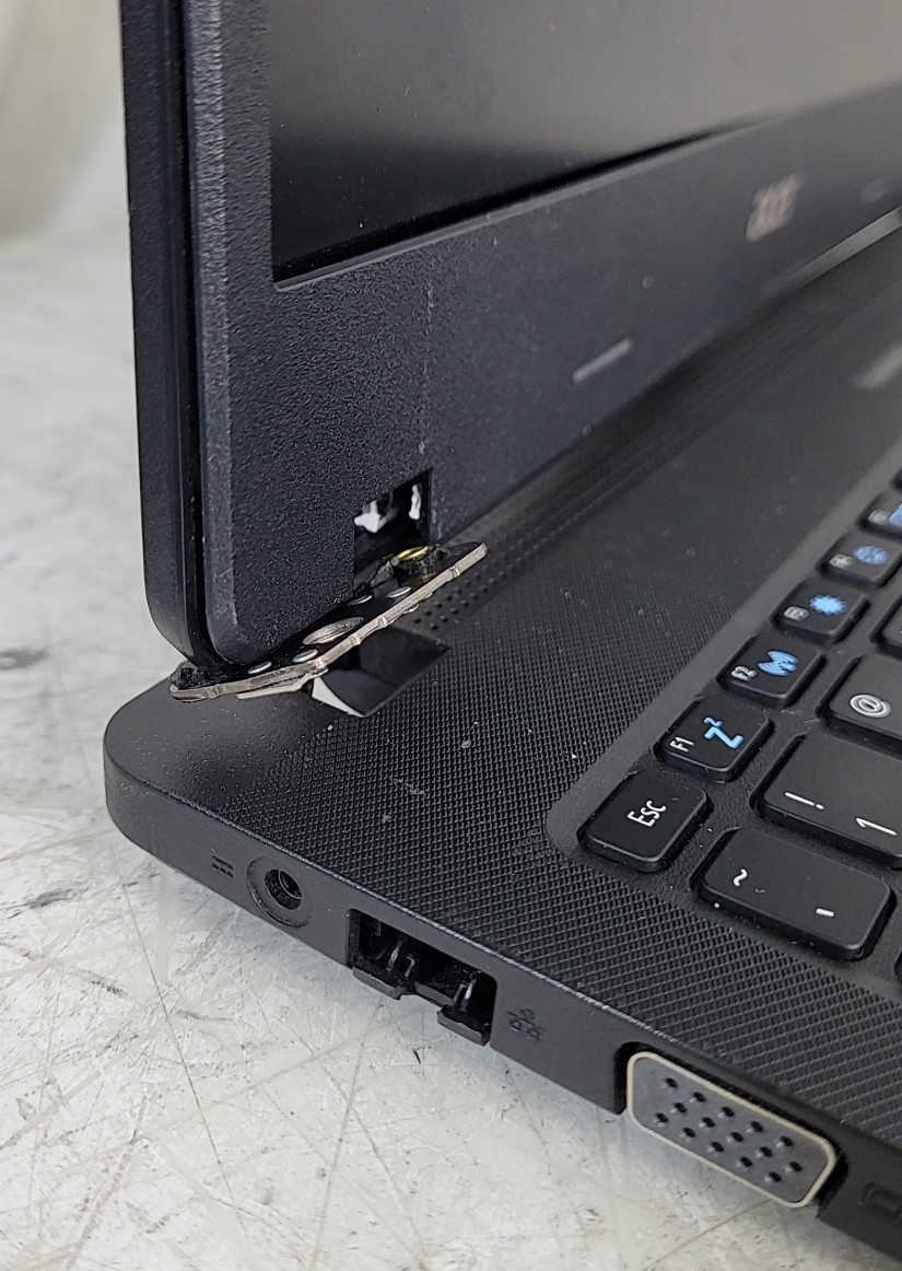 ACER TRAVELMATE P214-52 N19Q7 Laptop Core I3-10110U 8GB SEE NOTES