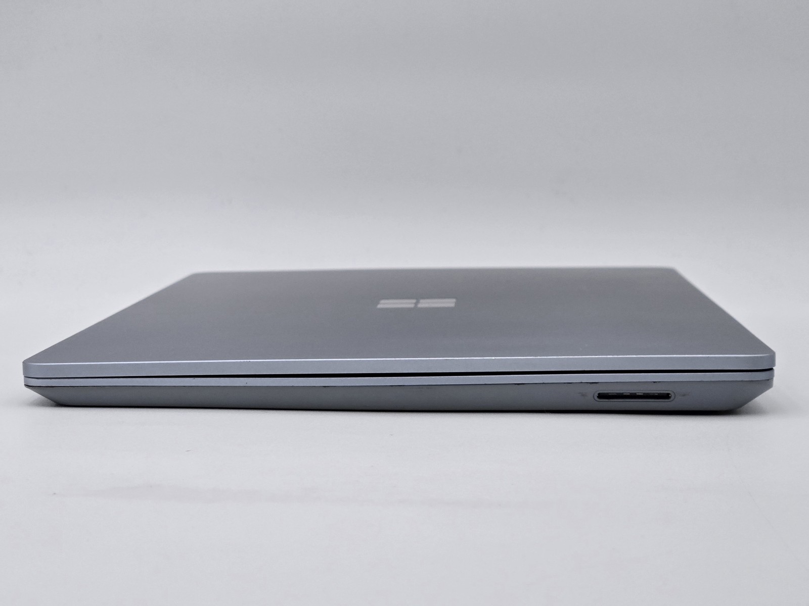 Microsoft Surface Go M1943 12″ Touch I5-1035G1 128GB SSD 8GB W11 Webcam *READ*