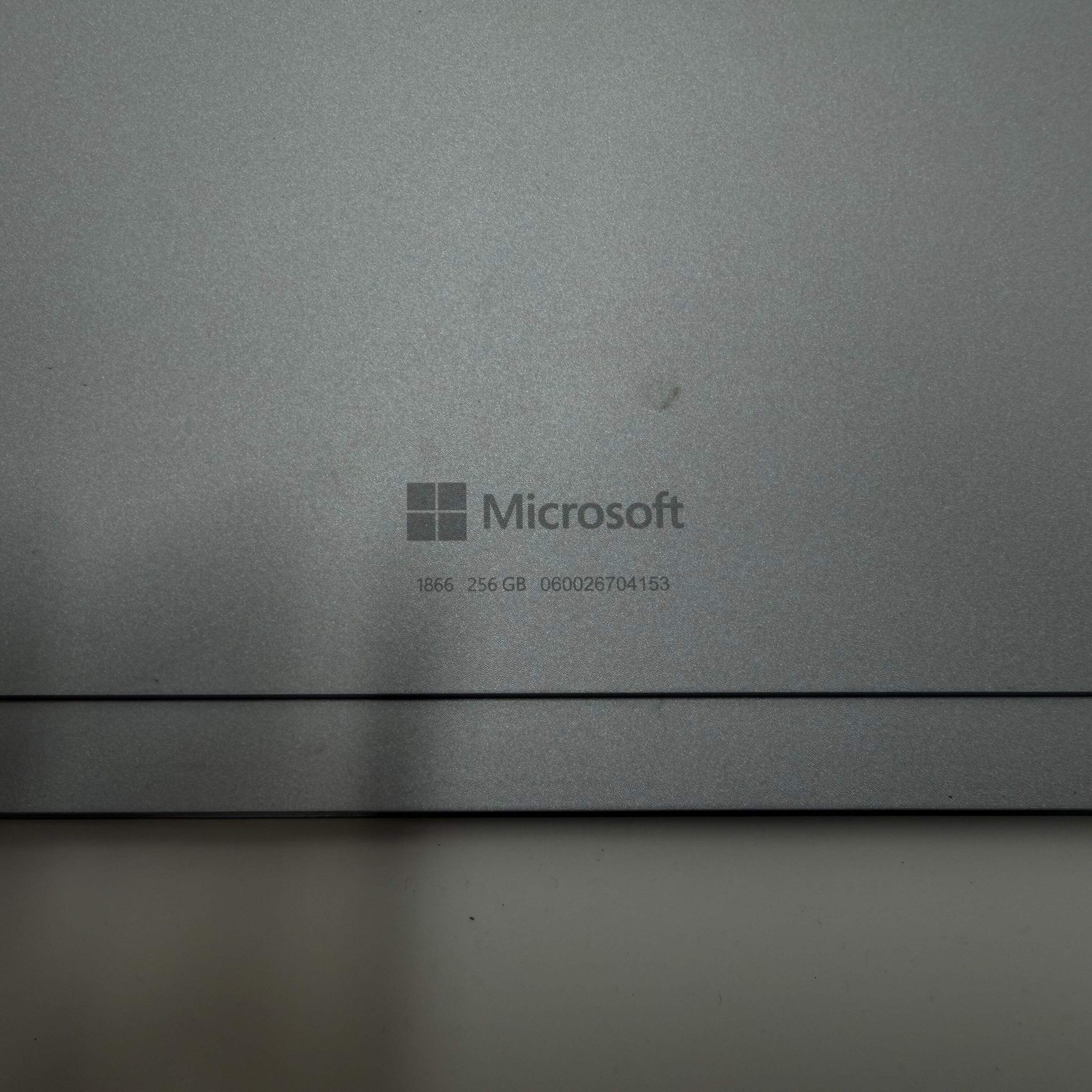 Broken Microsoft Surface Pro 7 1866 14.4″ i5-1035G4 1.1GHz 8GB RAM 256GB SSD