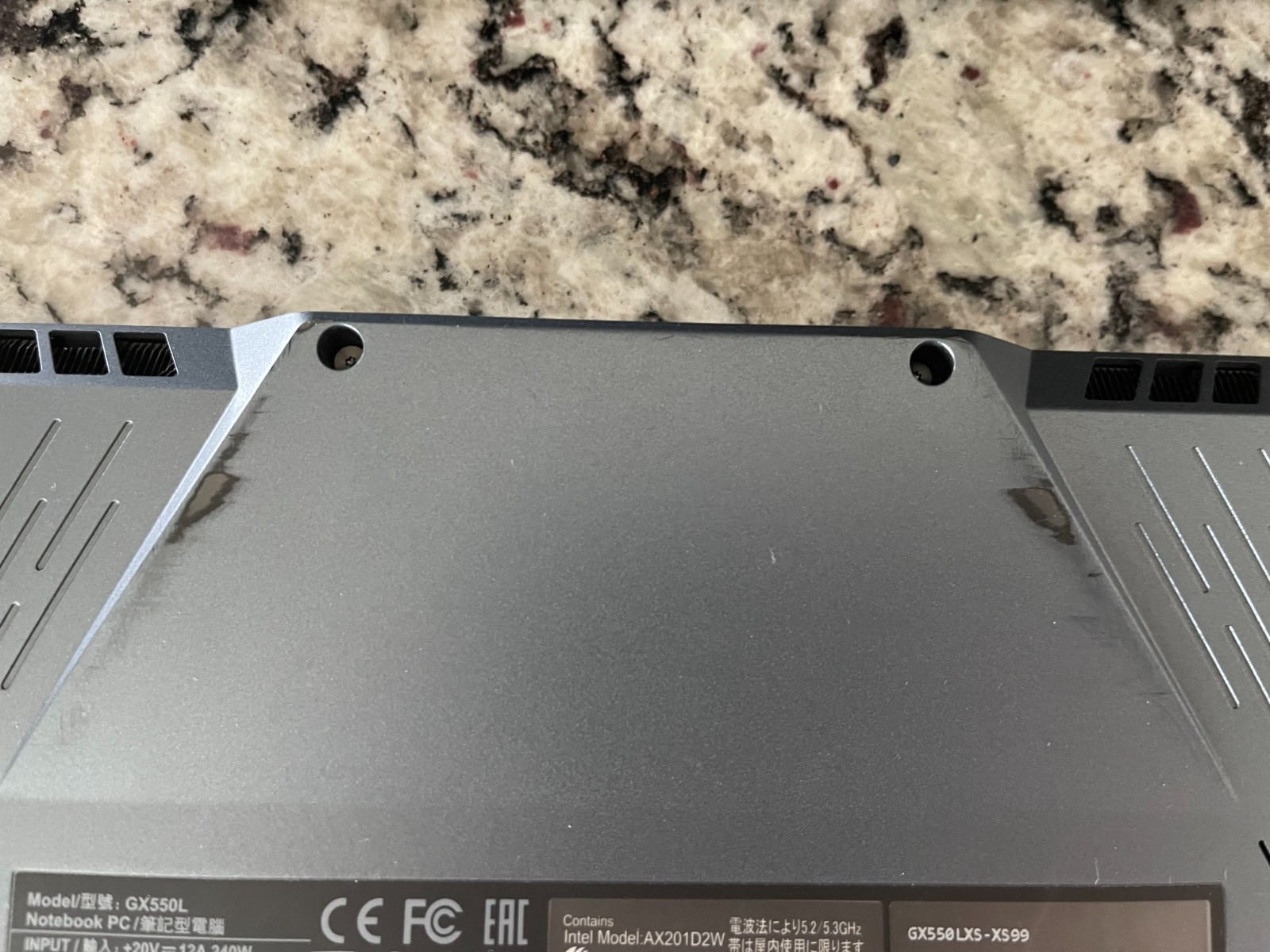 ASUS ROG Zephyrus Duo 15 GX550 NVIDIA RTX 2080 Super Max-Q 32GB RAM Thunderbolt