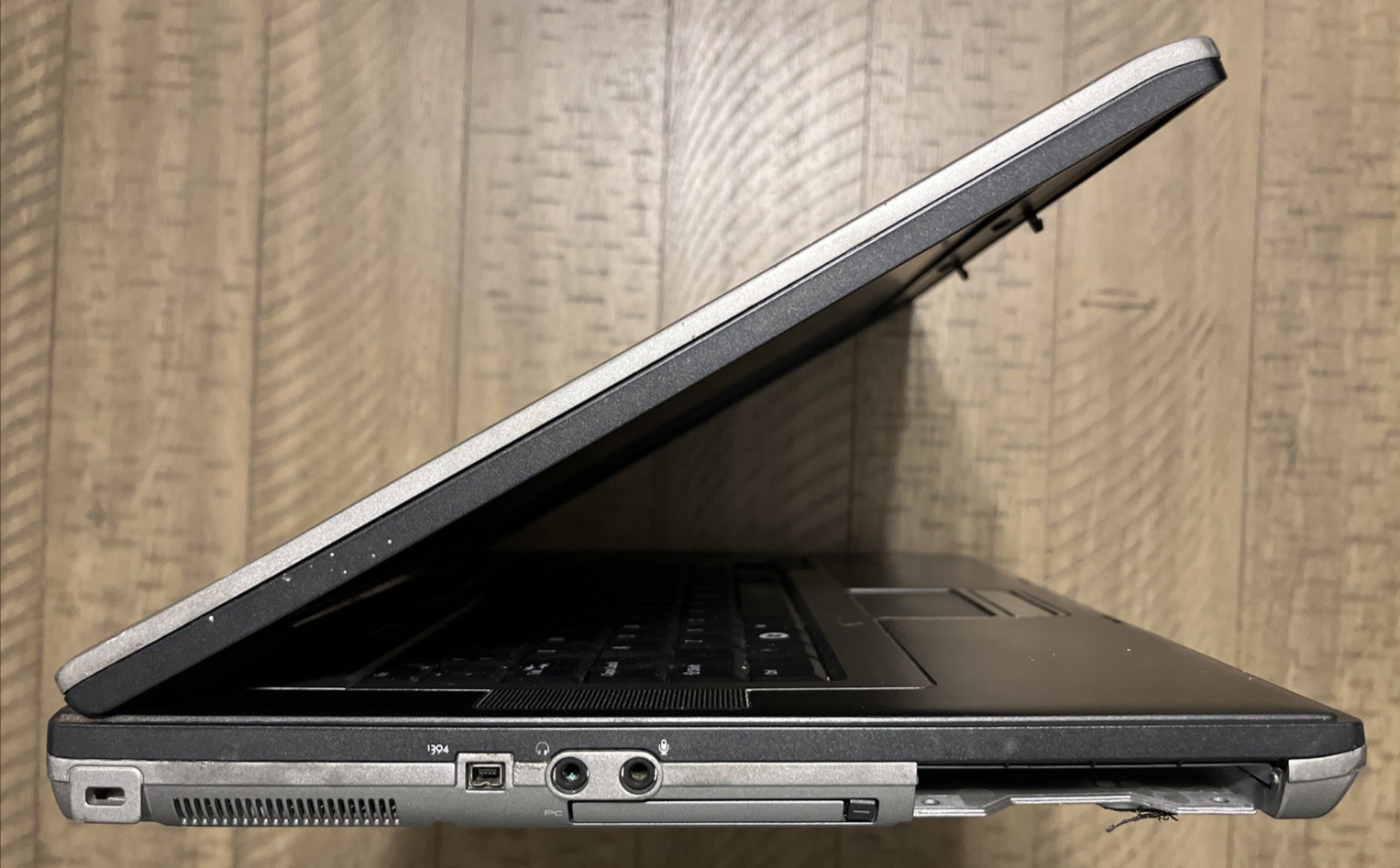 Dell Latitude D531 Laptop PP04X AMD Athlon X2 64 Computer