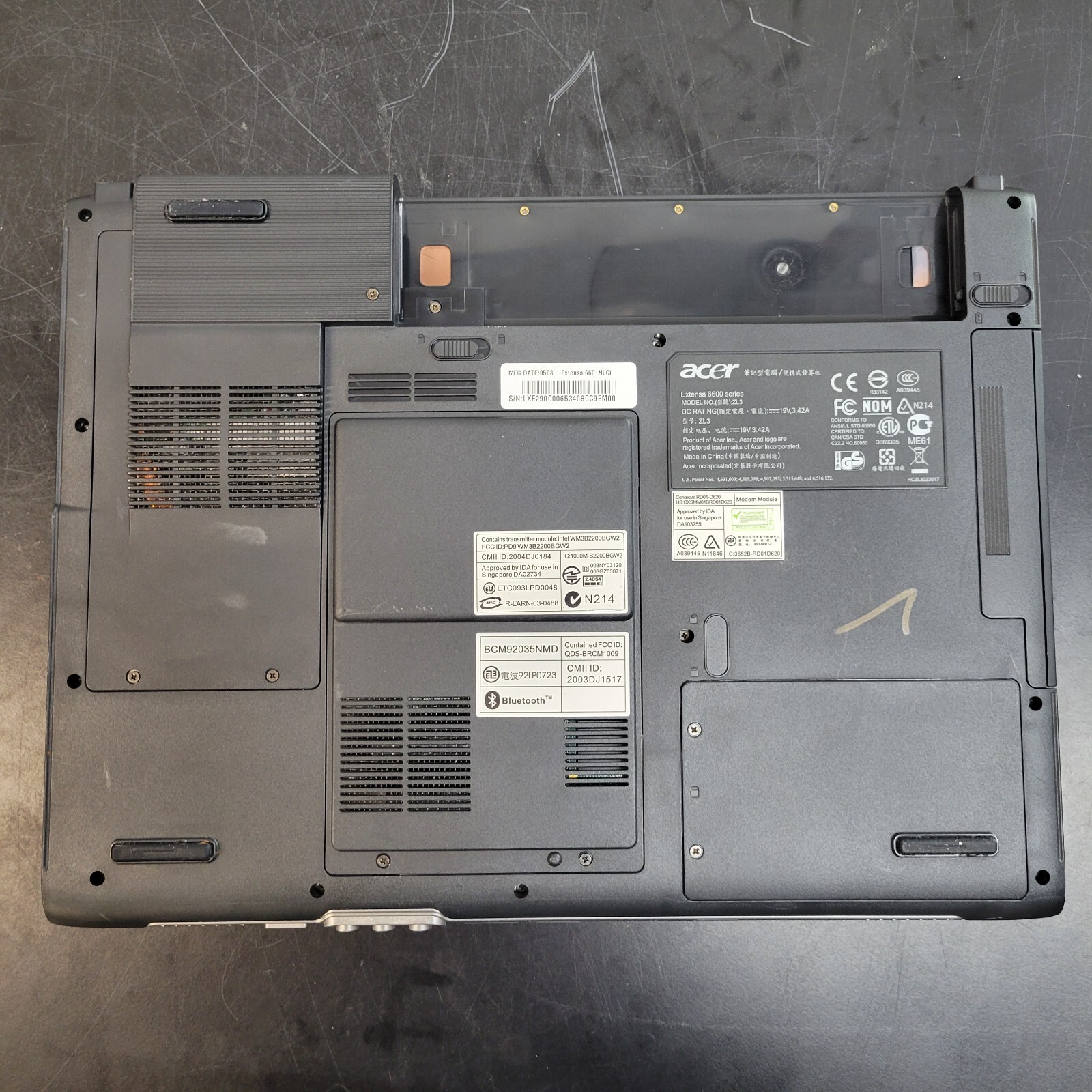 Acer Extensa 6600 15″ Intel Pentium m 725 1600 MHz 2 GB RAM 0 GB HDD