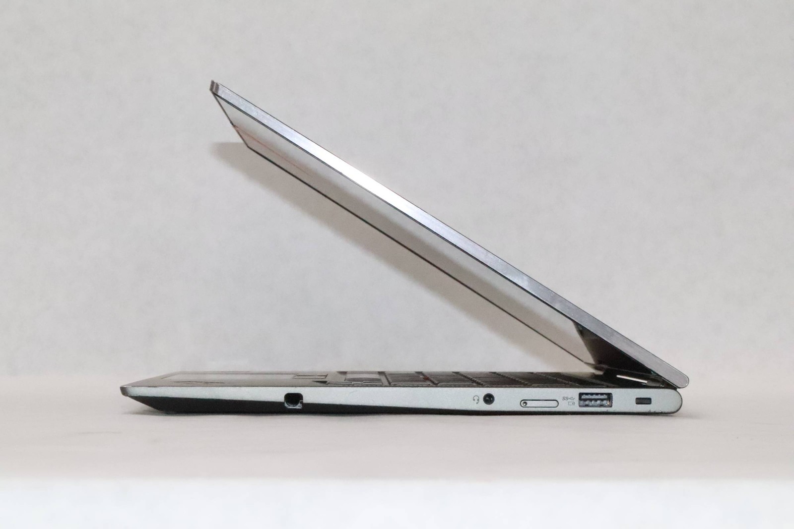 LENOVO X1 YOGA 6TH GEN | CORE I7-1185G7 | 512GB | 32GB | NO OS/NO POWER ADAPTER