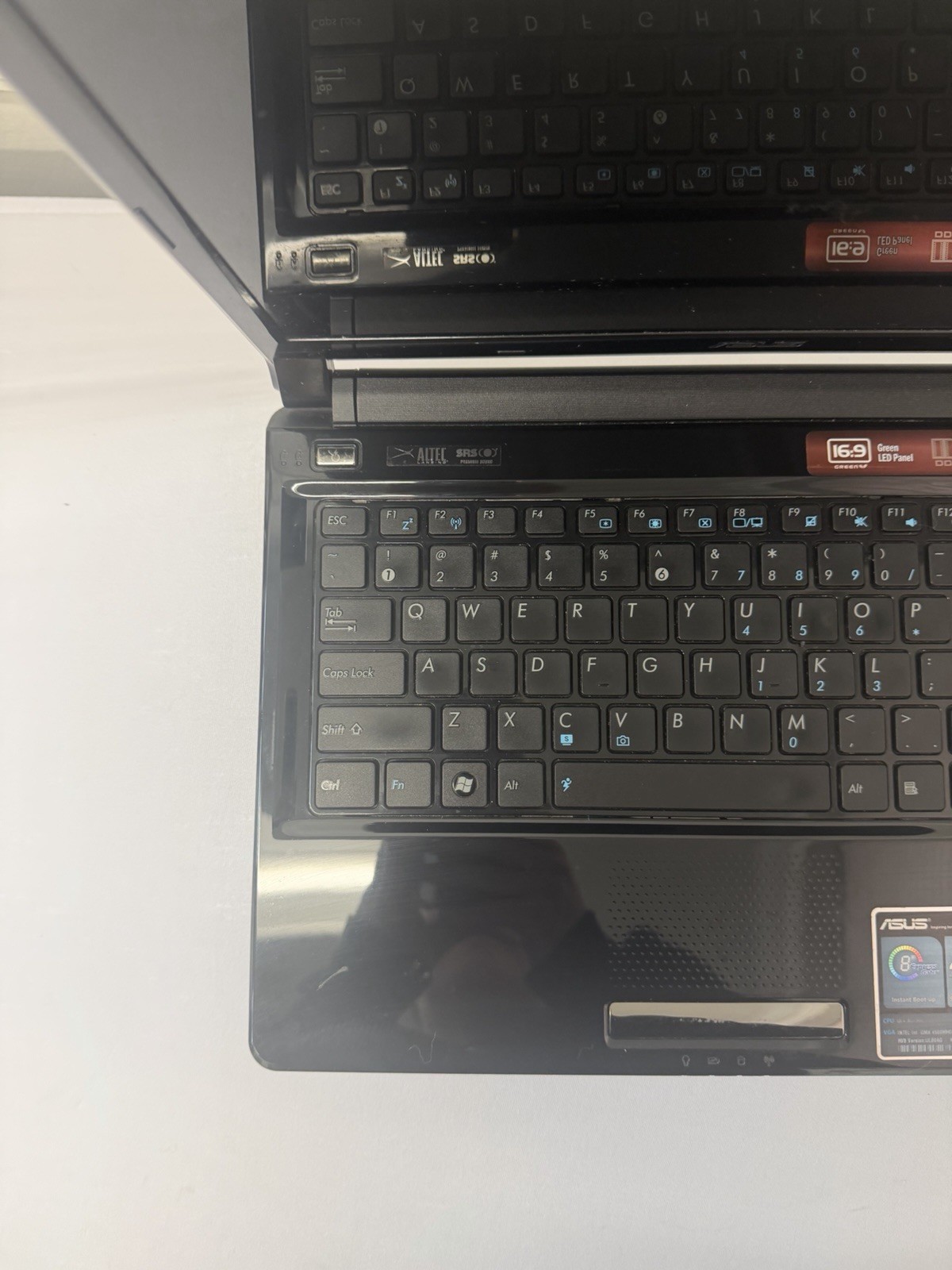 Asus UL80A Laptop – Good Screen – Intel Duo U7300 – Read Des