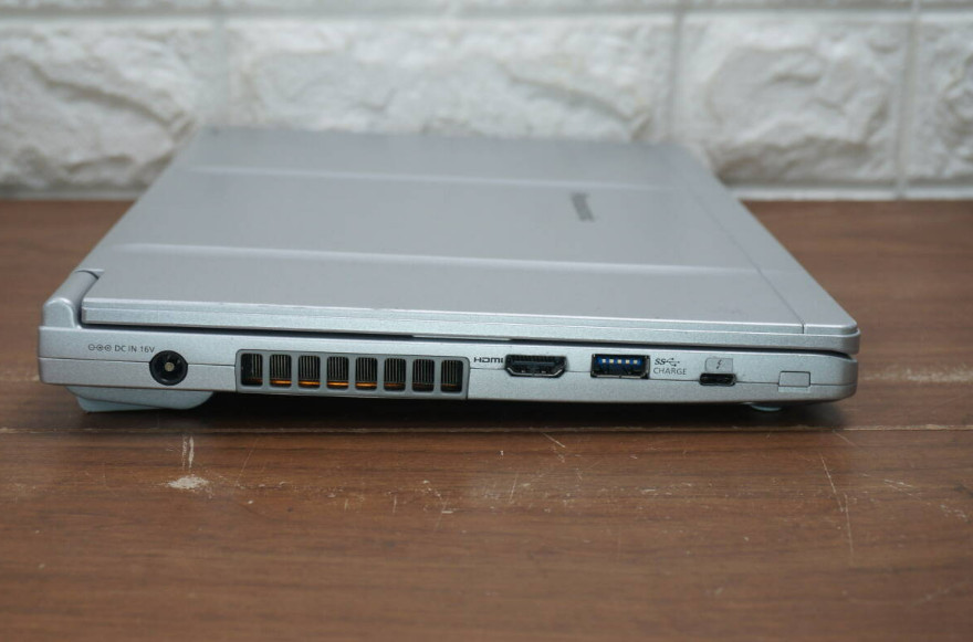 Panasonic Let’s Note SV9 i5-10310U 8GB 256GB SSD Win11 Tested Working