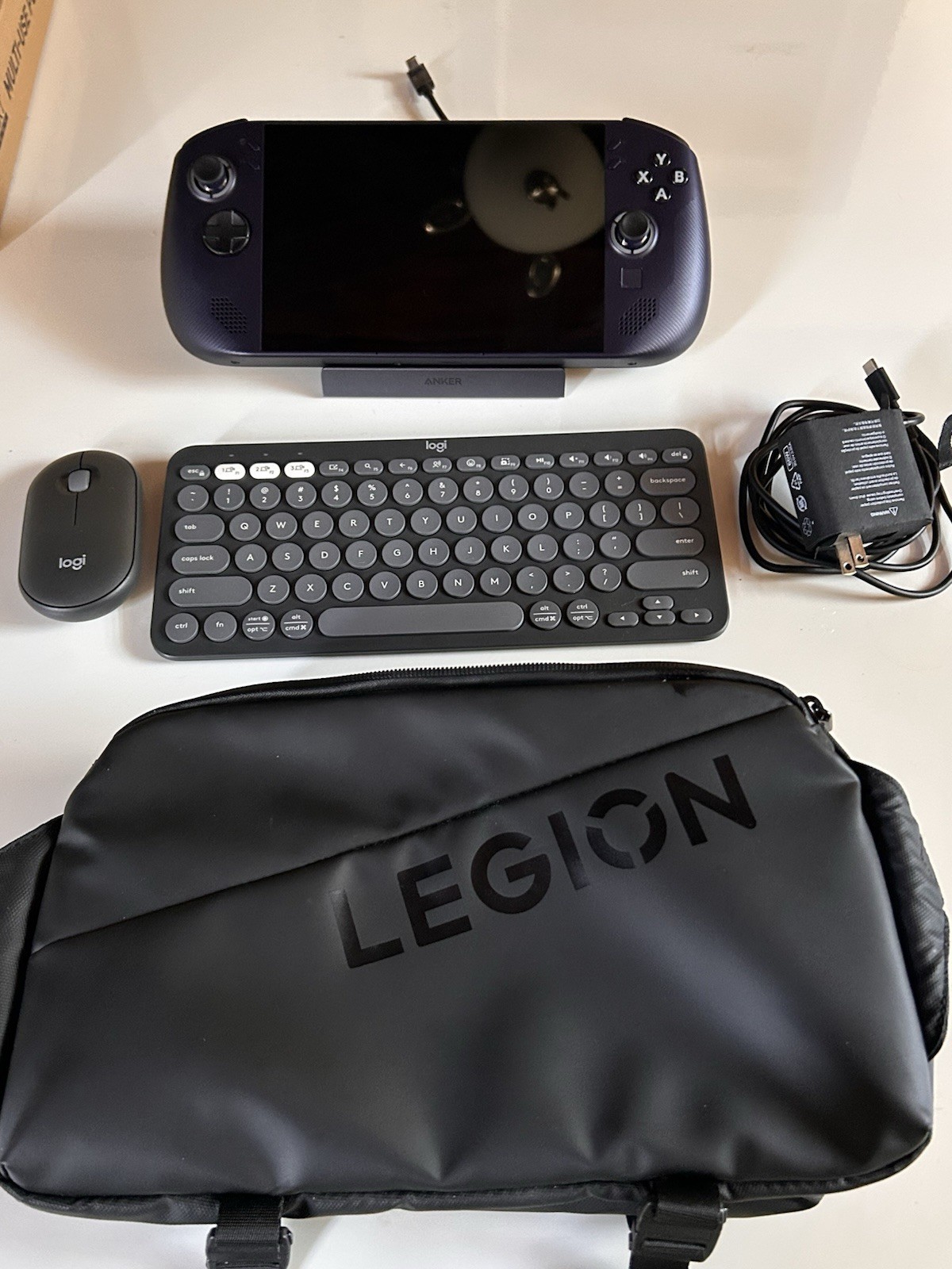 Lenovo Legion AMD Ryzen Z1 Extreme 16GB RAM 8″ SSD Handheld System Used