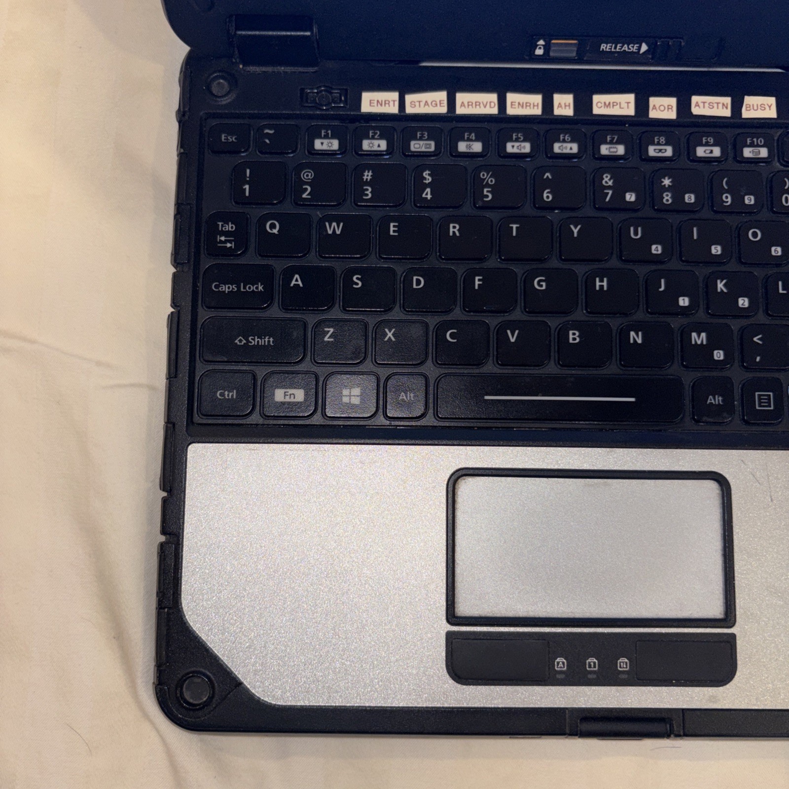 Panasonic Toughbook CF-20 i5-7Y57 1.2GHz 8GB, 512GB SSD, Win 10 Pro