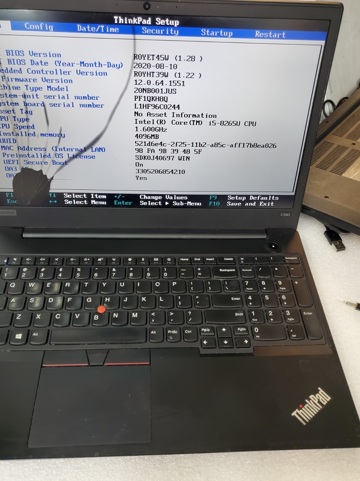 Lenovo ThinkPad E590 Core i5-8265U@1.60GHz, 4GB RAM ,NO SSD/ HD ,FOR PARTS