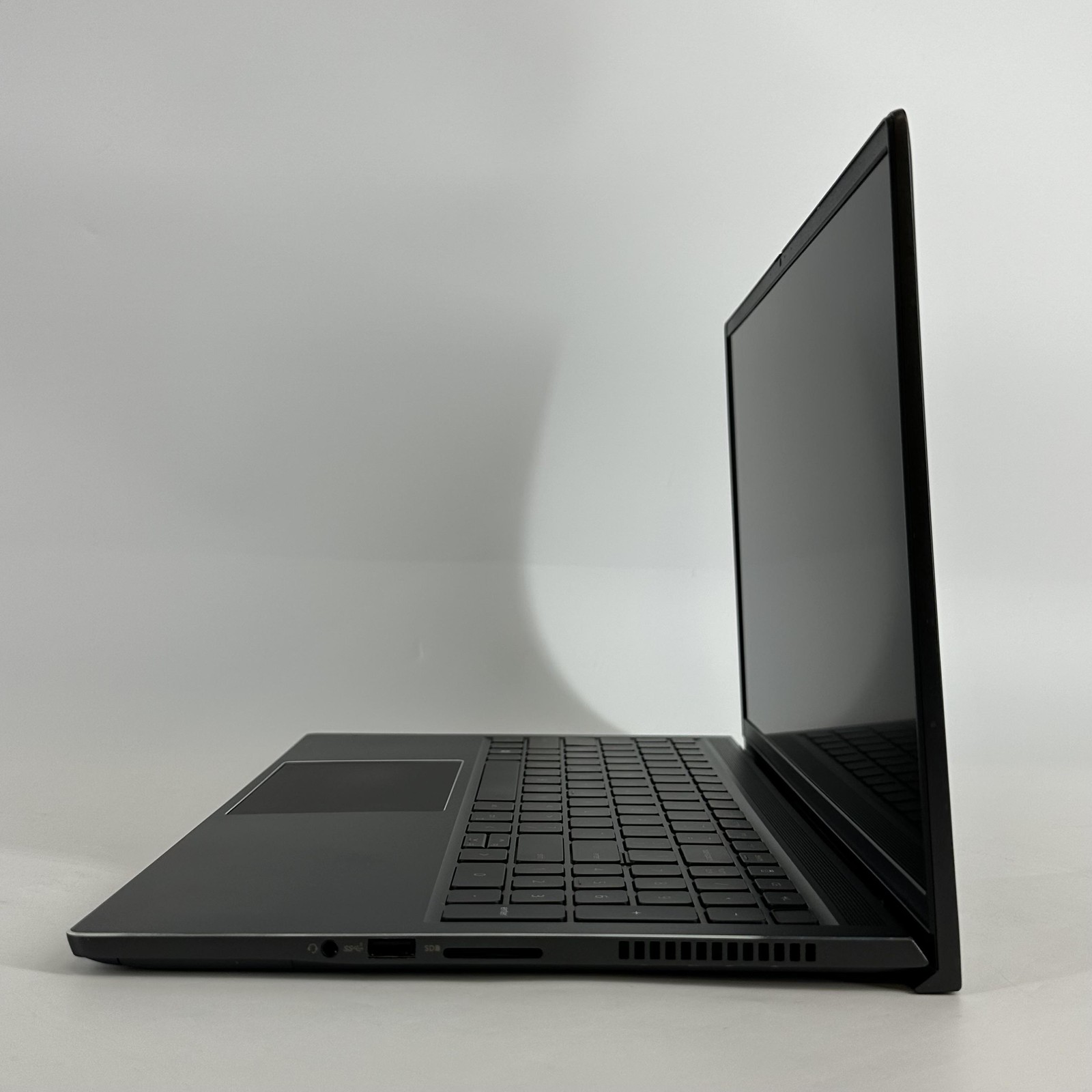 Dell Vostro 7510 15.6 FHD i7-11800H 2.30GHz 16GB 1TB SSD RTX 3050 Ti BENT FRAME