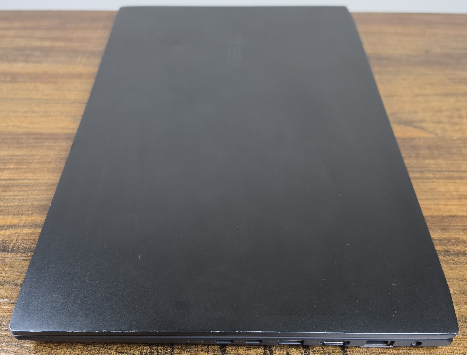 ASUS Creator Q540VJ – 15.6″ 3k OLED – i9-13900H – RTX 3050 – 16/1TB ***READ***