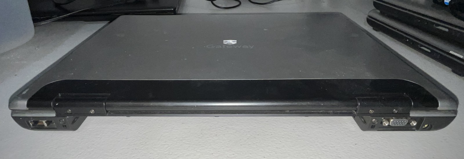Gateway PA2 17.1″ Laptop M680E Intel Centrino Pentium M770 2 GB Ram NO HDD