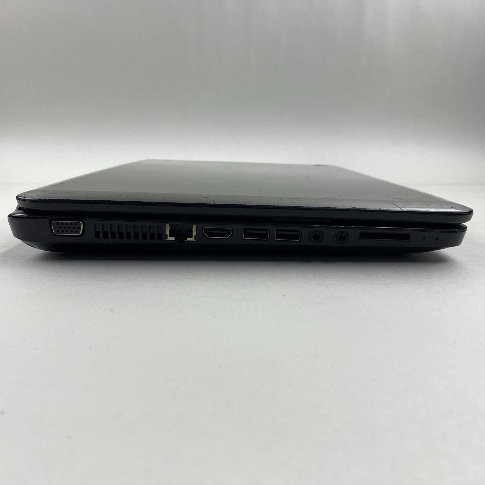 HP Pavilion g6 Core i3-M380 2.53GHz 2GB RAM 15.6″ No Battery No HDD No OS