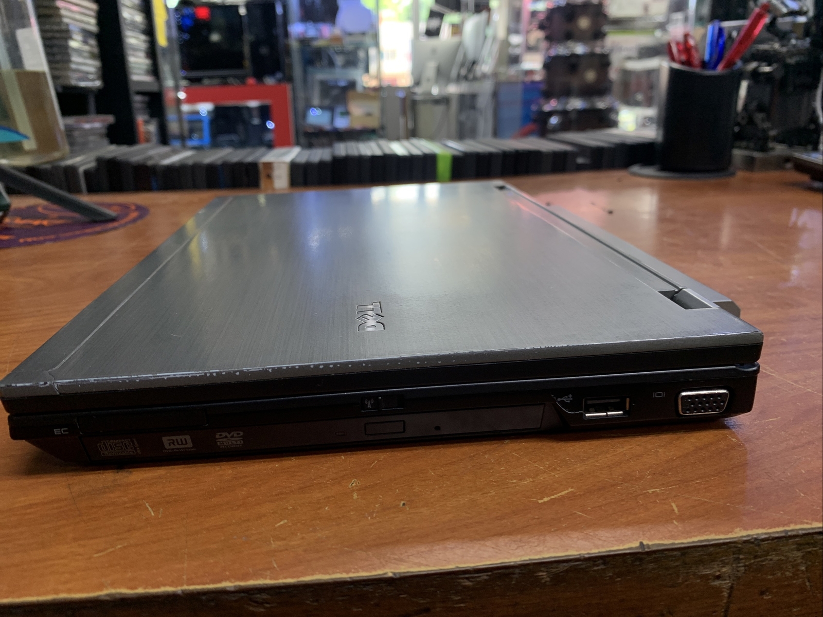 Dell Latitude E4310 – i5 M560/ 4GB RAM/120GB HDD/Windows 10 NO HHD COVER SEE PIC