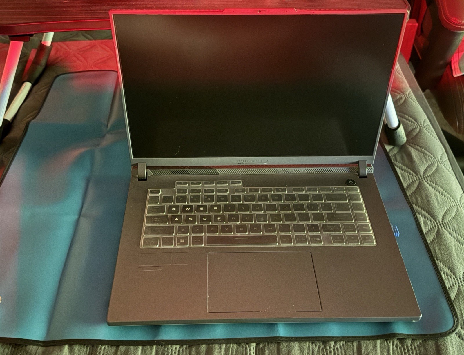 ASUS ROG Strix G16 Gaming Laptop, 16” RTX 4060, i7-13650HX, 16GB RAM, 512GB SSD
