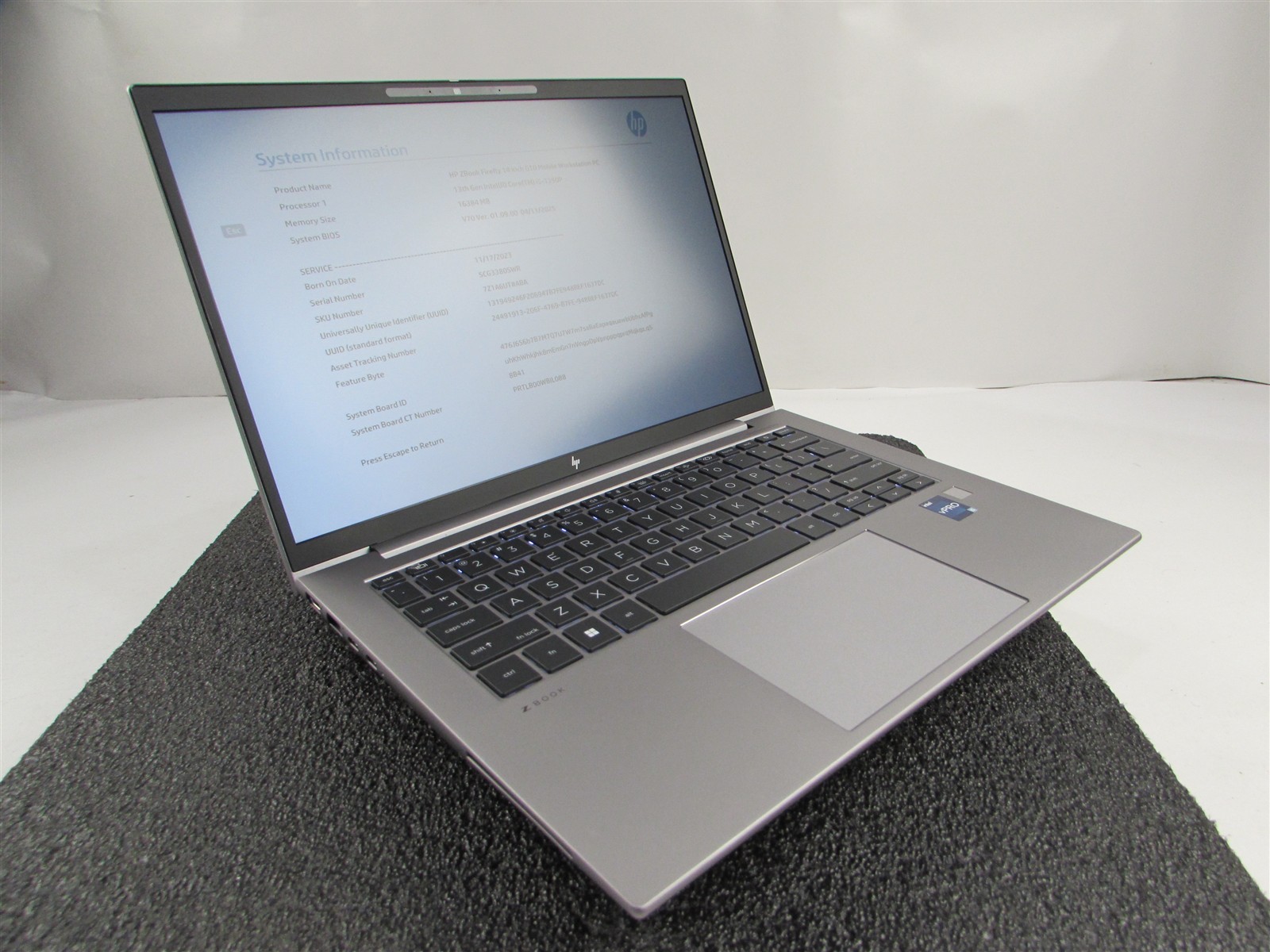 HP ZBOOK FIREFLY 14 (G10) 1920X1080 FHD CORE I5-1350P 256GB SSD 16GB RAM NO O.S