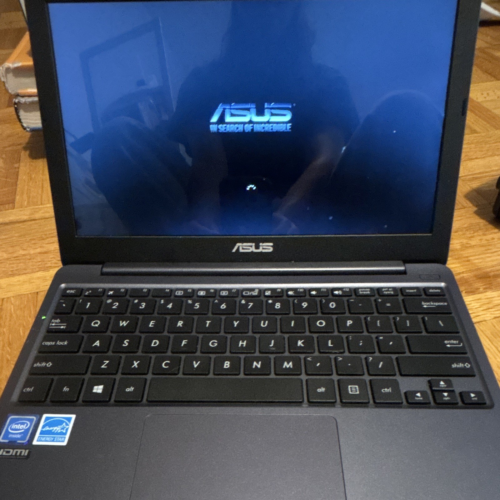 ASUS Eee PC 11.6″ Blue Intel Atom 2GB RAM 32GB SSD Webcam HDMI Charger