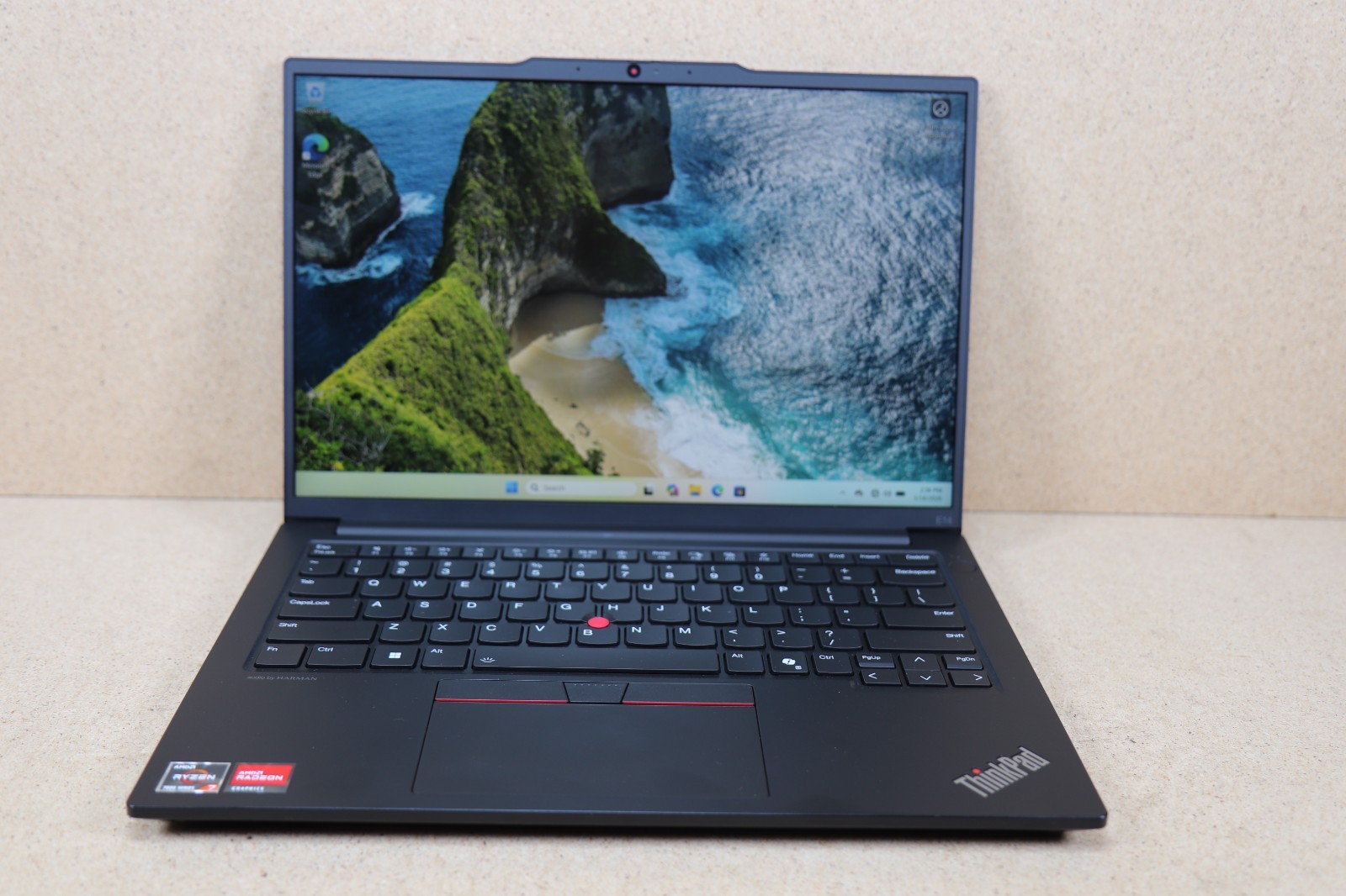 14″ Lenovo ThinkPad E14 Gen 6 (Touch) / Ryzen 7-7735U / 16GB / 512GB (286)
