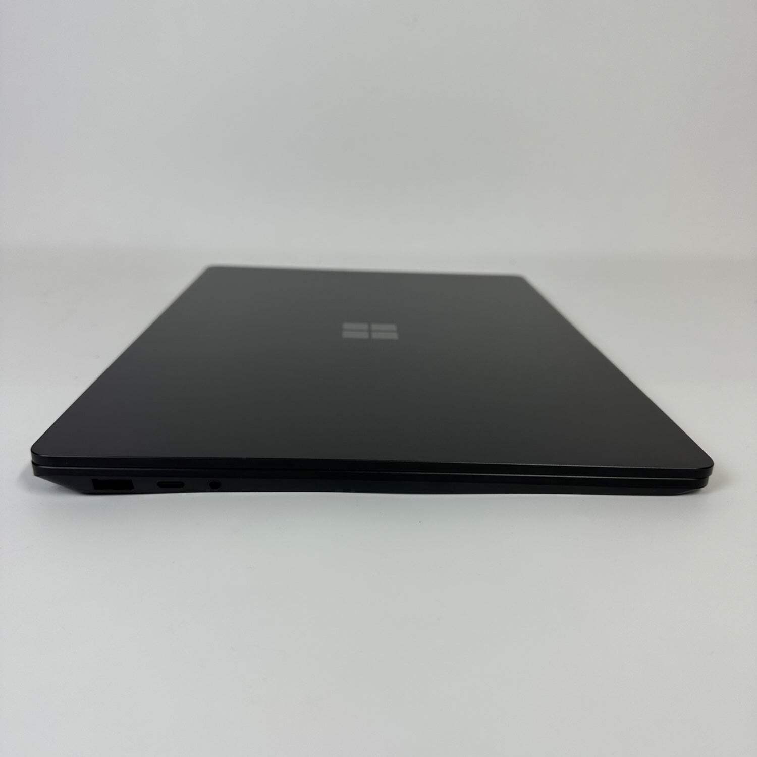Microsoft Surface Laptop 5 1951 13.5″ i5-1235U 1.3GHz 8GB RAM 512GB SSD