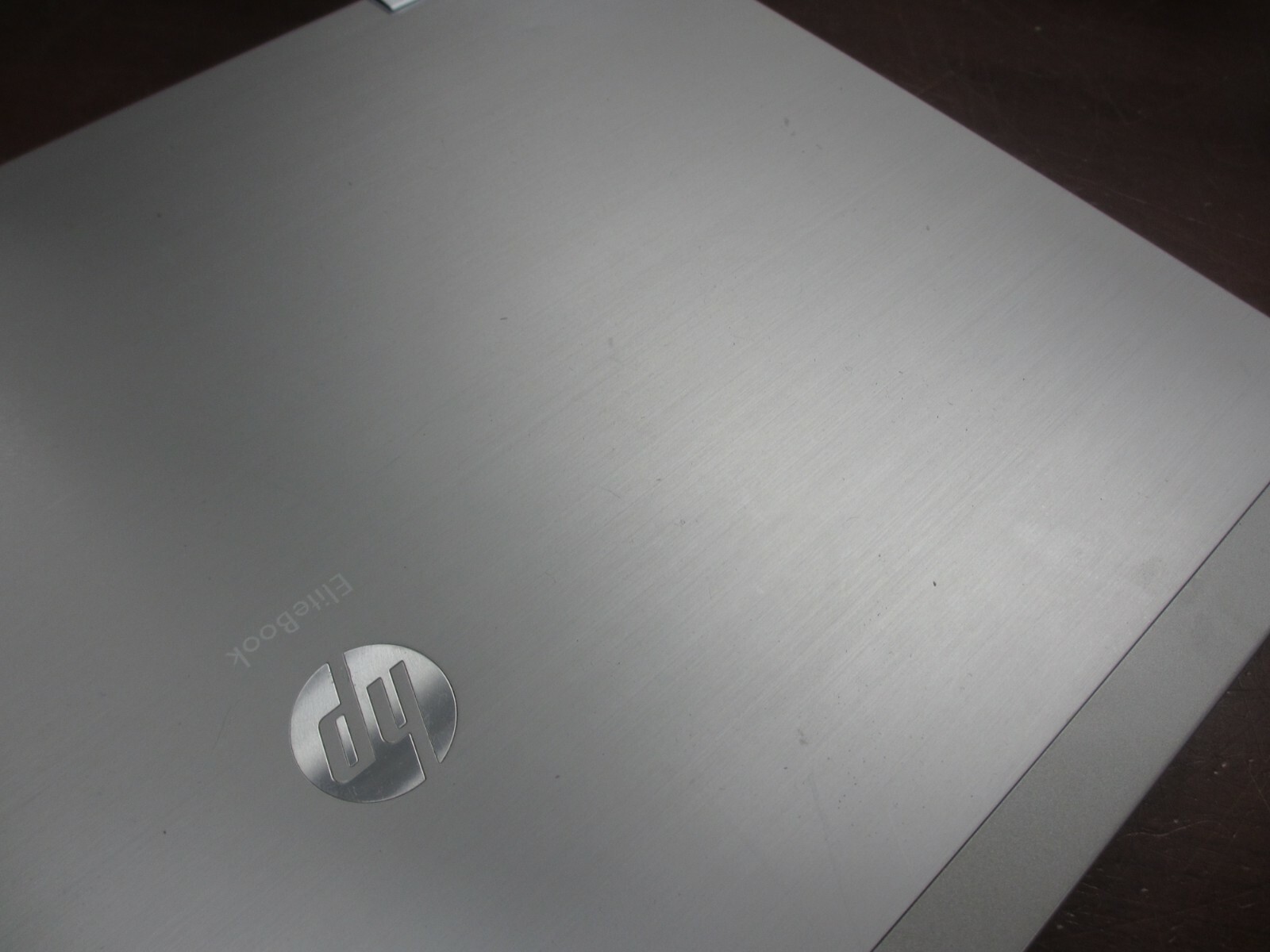 HP ELITEBOOK 8540P i5 M560 2.67GHz 4GB 320GB DVD-RW Laptop w/ AC [NO WEBCAM/OS]