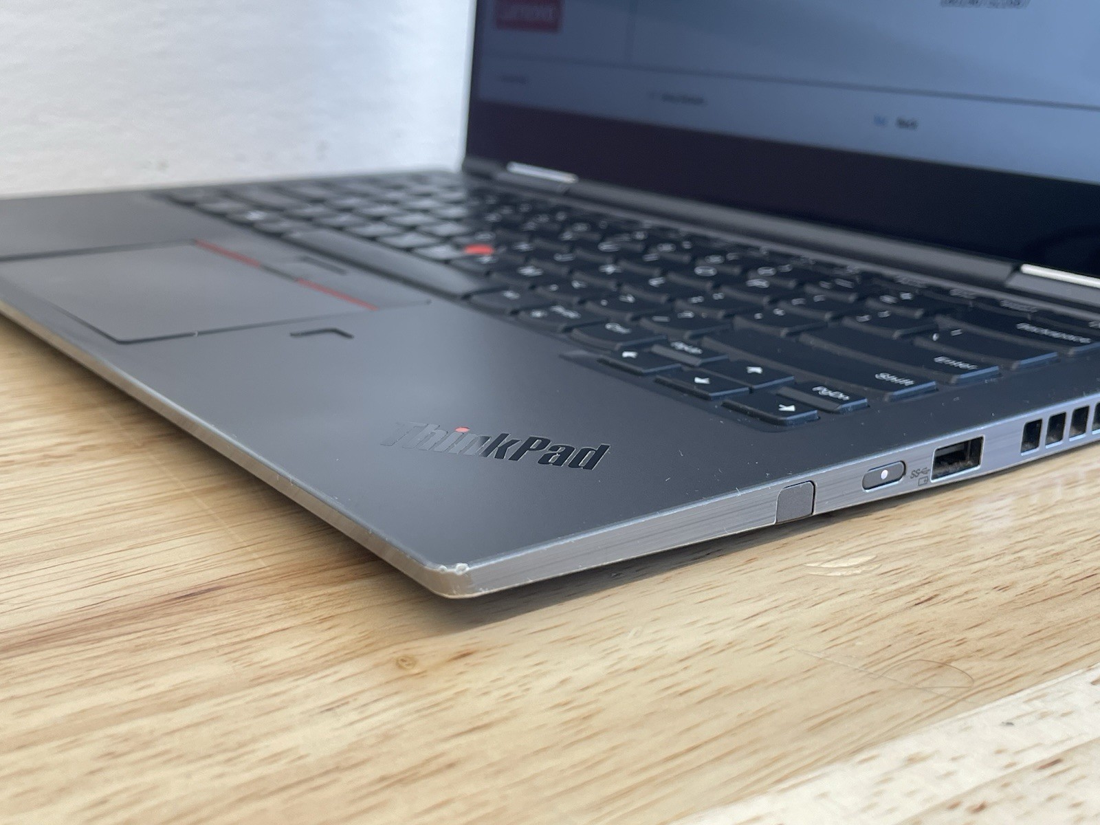 Lenovo ThinkPad X1 Yoga Gen 5 Touch – Core i7-10510U – 16GB RAM 512GB SSD Win11