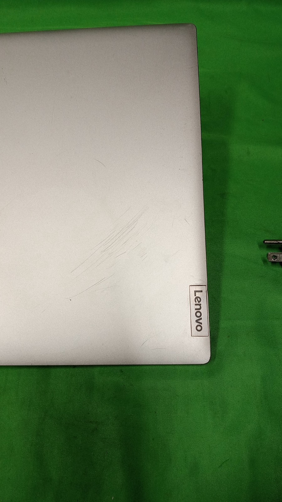 Lenovo IdeaPad 3 17.3″ Laptop AMD Ryzen 7 3700U 12GB RAM 1TB HDD Win10