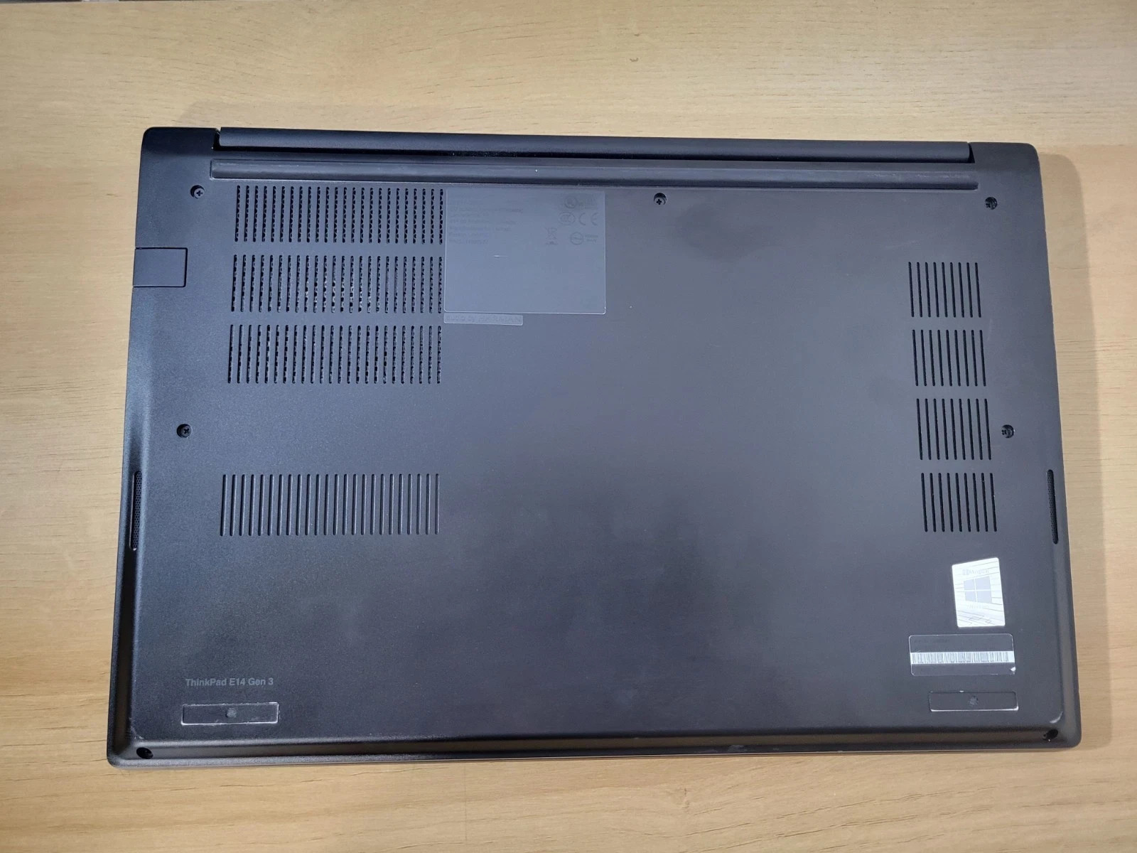 Lenovo ThinkPad E14 Gen 3 Ryzen 7 with Radeon Graphics 14″ 16Gb 256Gb Ssd. Good