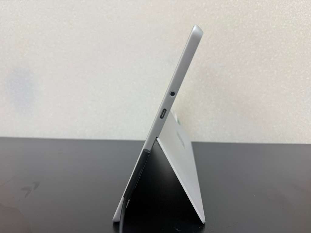 Microsoft Surface Go 2 10.5″ Touch Core m3-8100Y 8GB RAM 128GB SSD Win 11 Pro