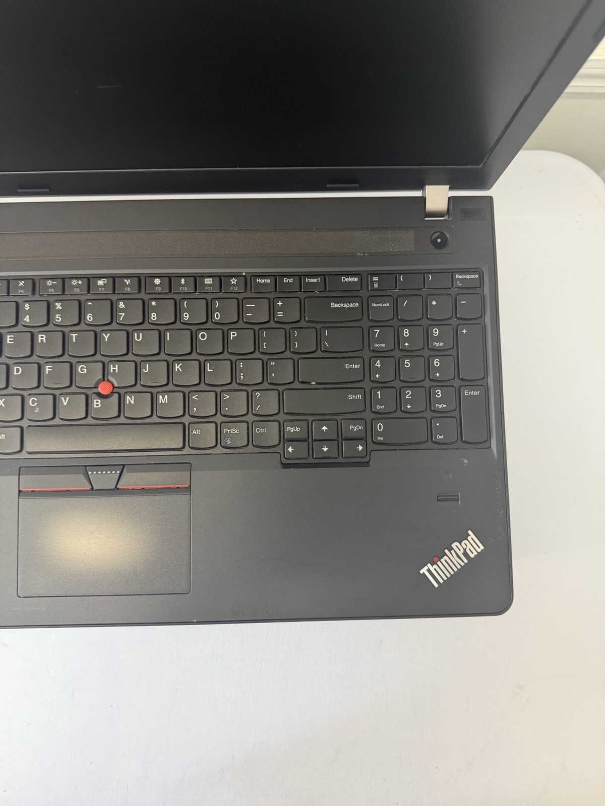Lenovo Thinkpad E570 Laptop – Good Screen – Intel i5-6200U – RAM 8 GB – Read Des