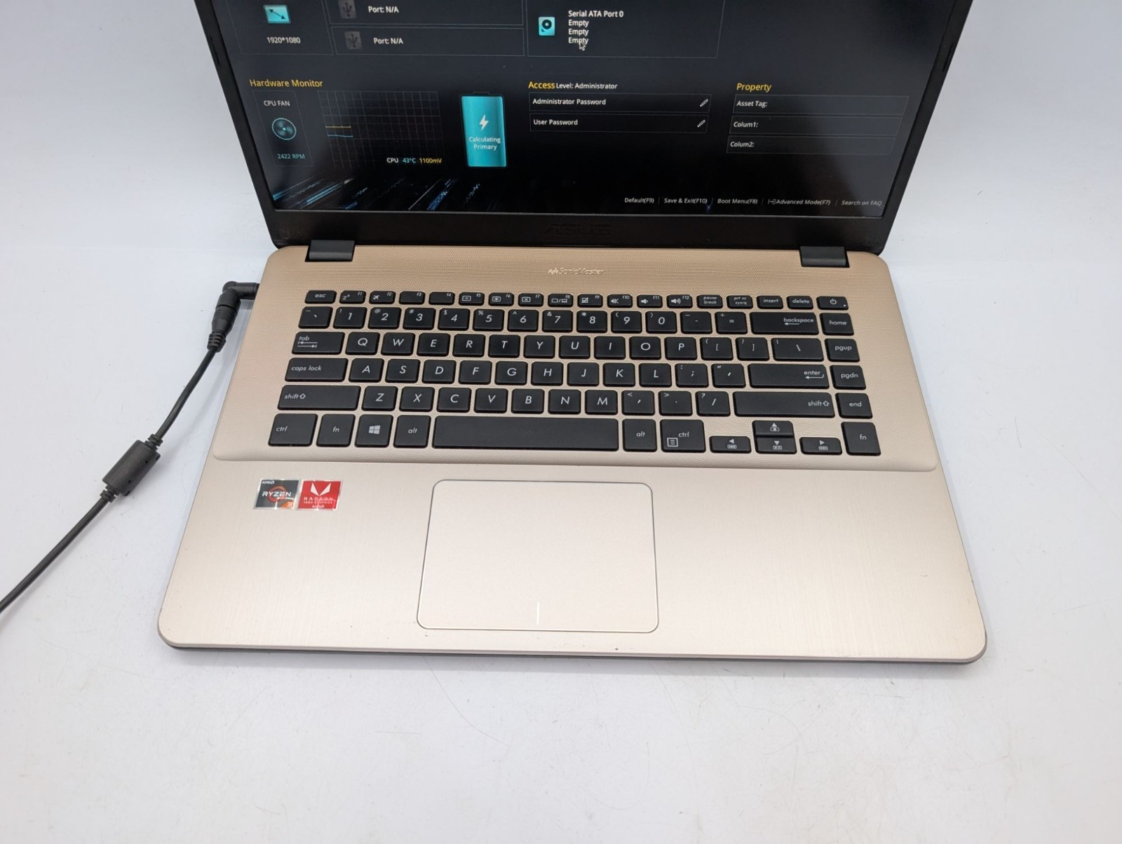 Asus F505ZA-DB31 15.6″ Screen AMD Ryzen 3 2200U 2.50 GHz 4GB RAM Gold Laptop