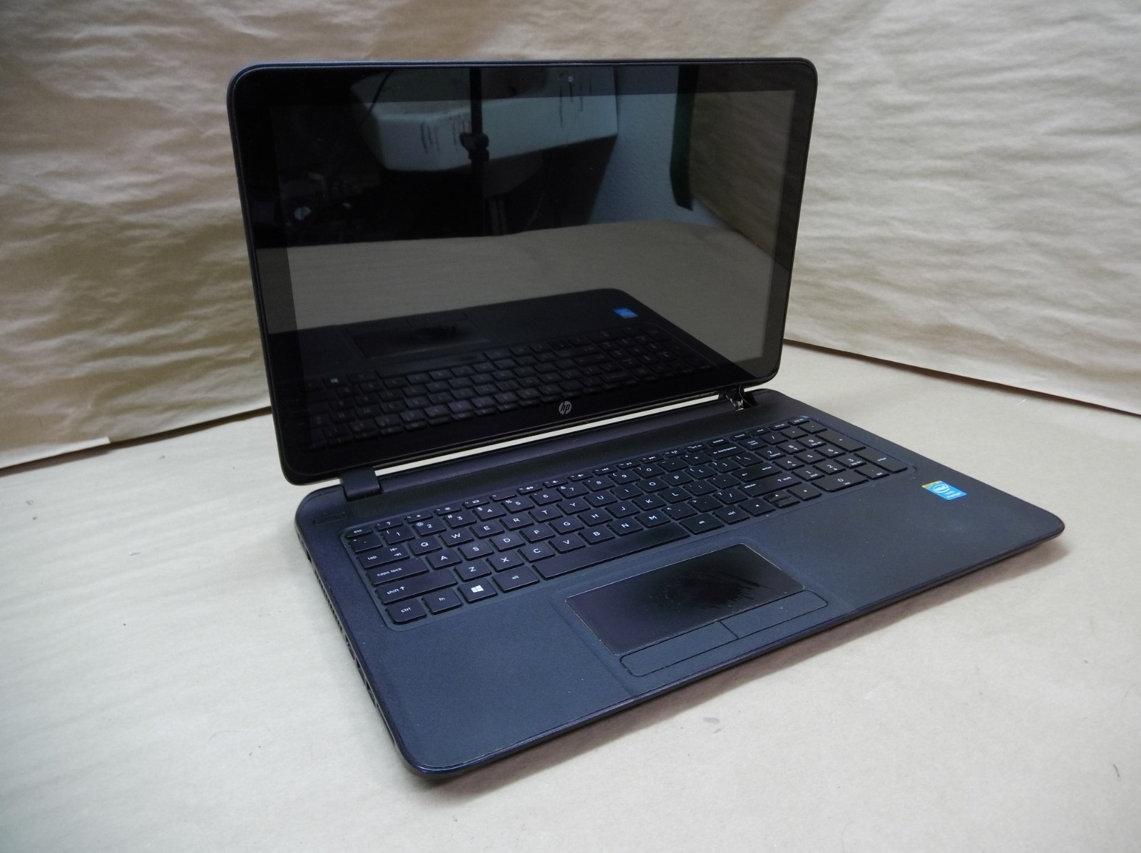 HP NOTEBOOK 15.6″ TOUCHSCREEN Intel Celeron, 500GB HDD, BAD BATT, Windows 10