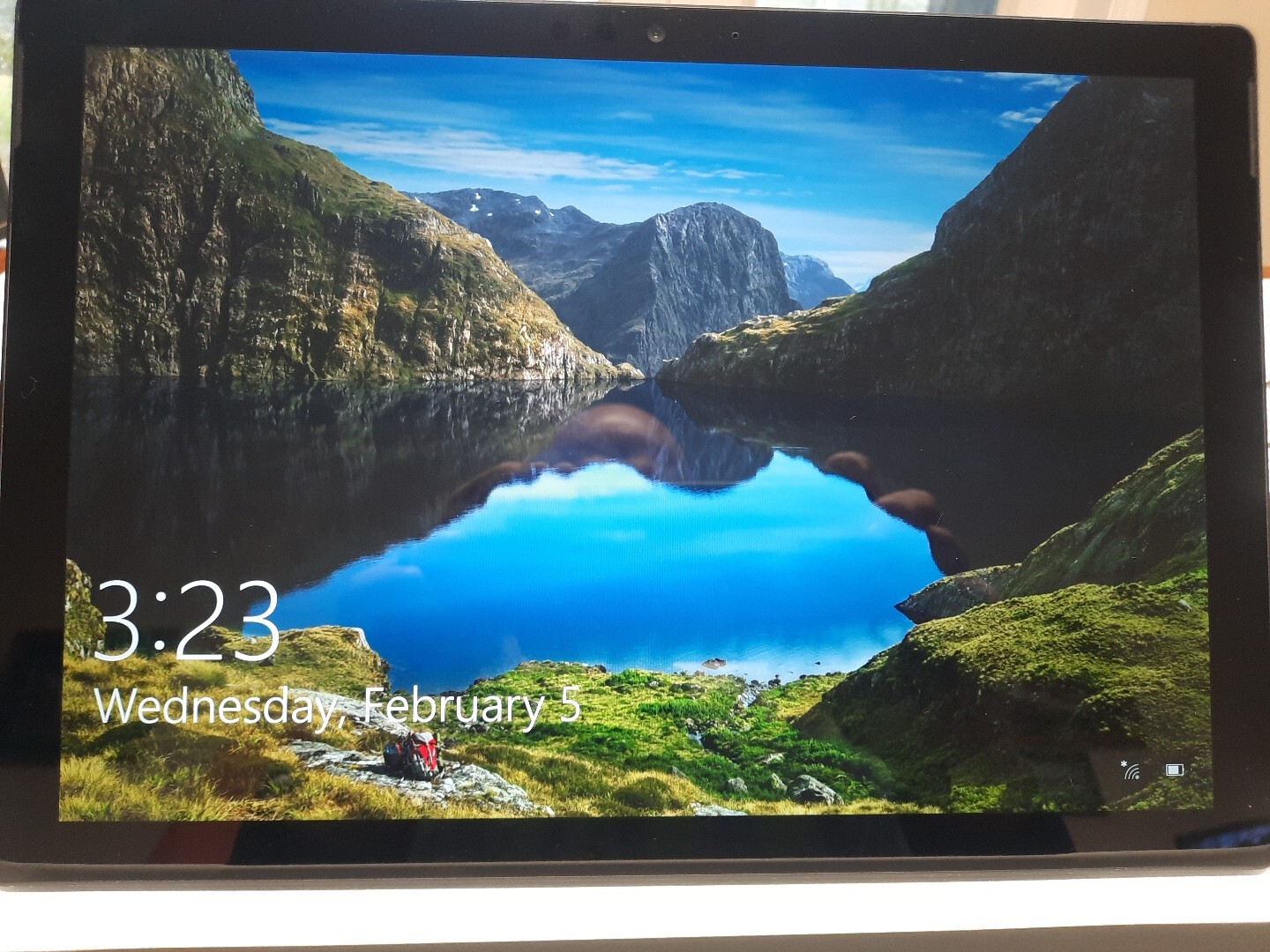 Microsoft Surface Pro 6 8th Gen 12.3″ Wi-Fi, 256GB, i7, 8 GB Black