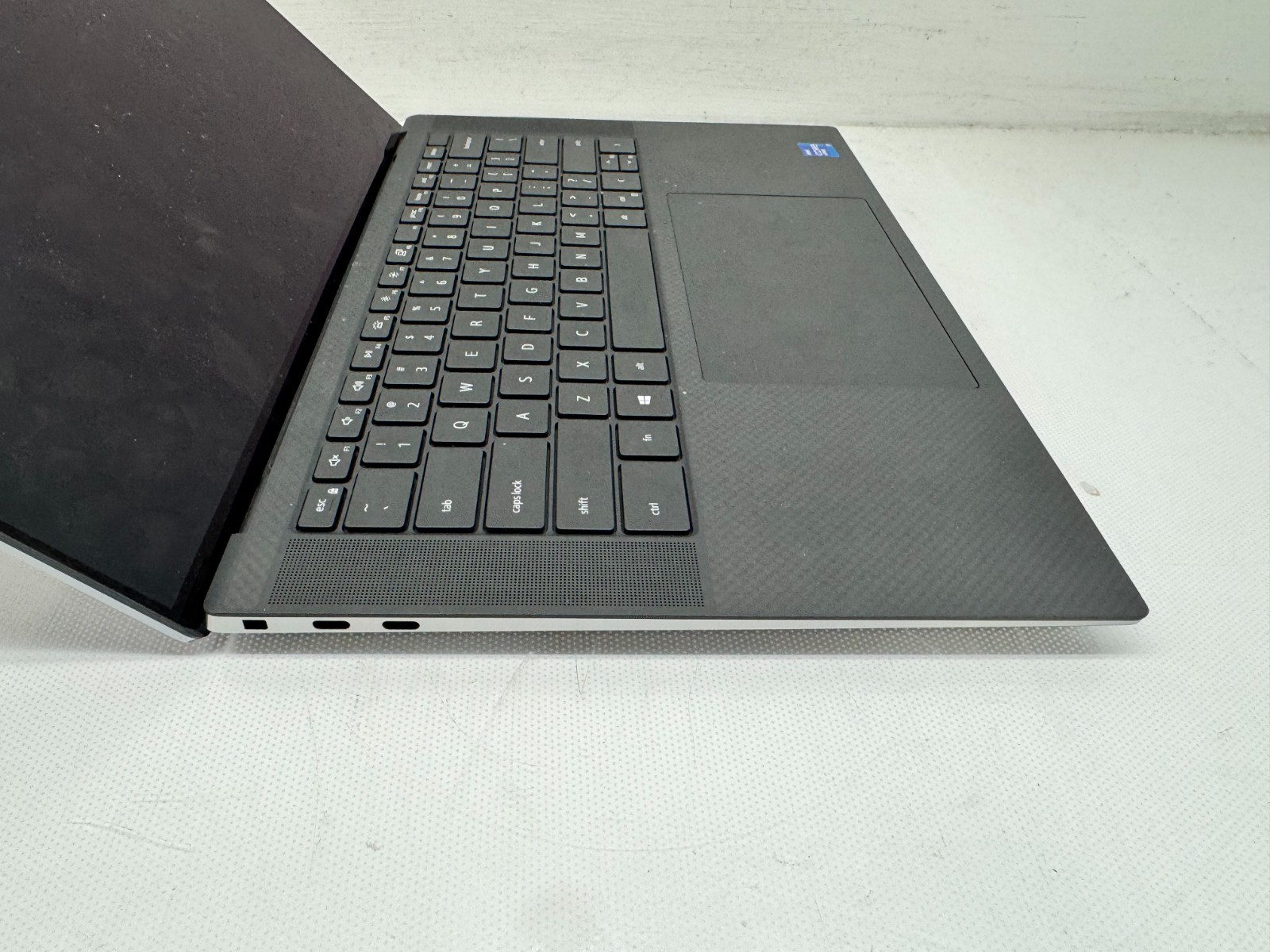 Dell Precision 5560 15.6″ Intel i7-11850H@2.5GHz 16GB 256GB T1200 **READ**