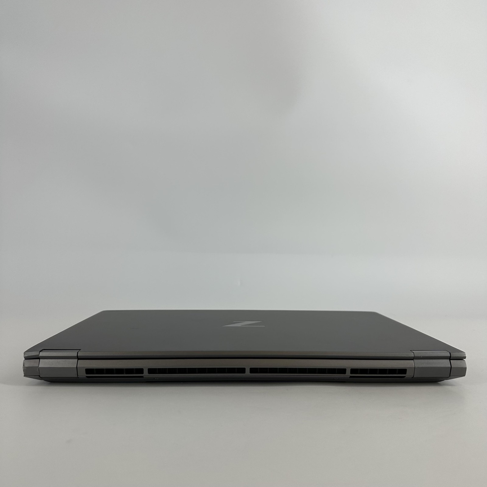 HP ZBook Fury 15 G8 FHD i7-11800H 2.30GHz 32GB 512GB SSD RTX A2000 Good