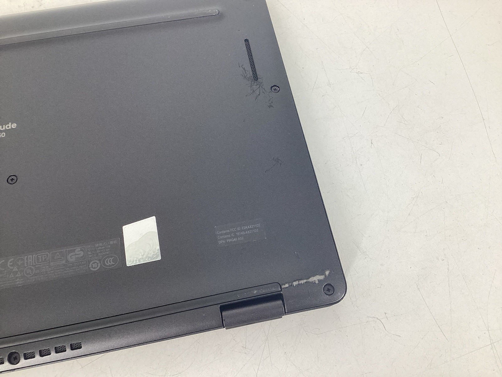 Dell Latitude 7430 14″ (i7-1265U 32GB RAM, No SSD, No OS) No AC *Read