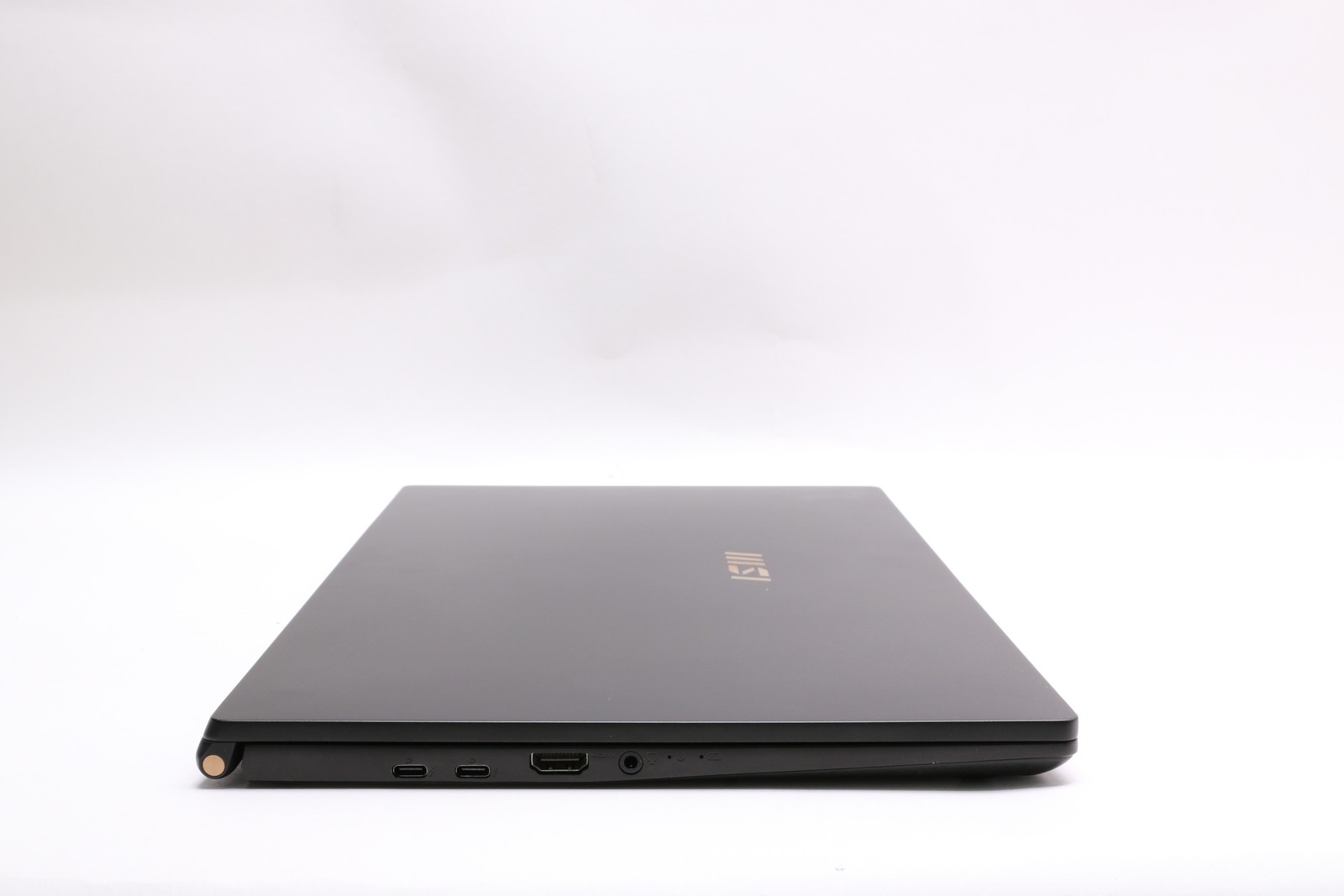 15″ MSI Summit E15 A11scst, i7-1185G7, 32GB, 1TB SSD, GTX 1650 Ti with Max-Q