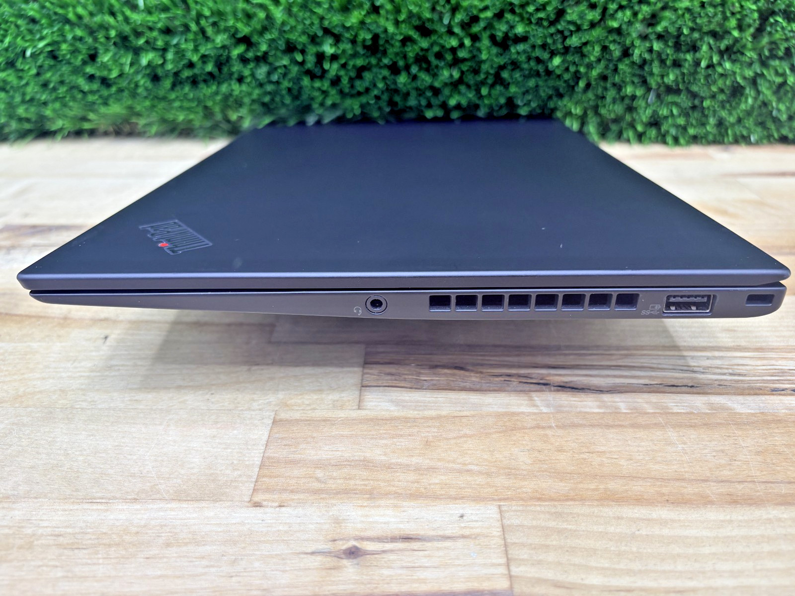 Lenovo ThinkPad x1 Carbon Gen 6 Core i7-8th Gen 1.90GHz 16GB RAM 256GB SSD W11P*