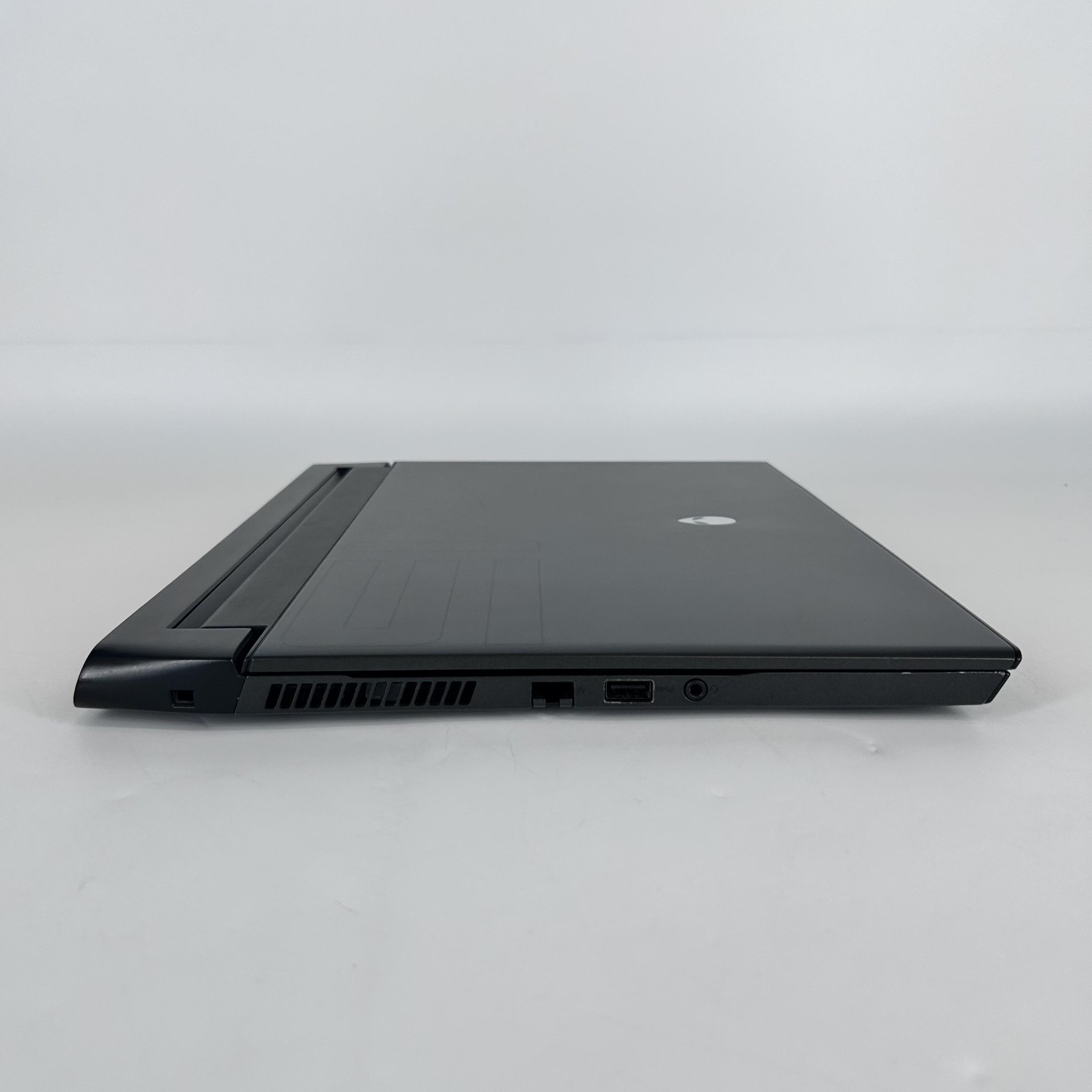 Dell Alienware m15 R3 300Hz FHD i7-10750H 2.60GHz 16GB 1TB SSD NVIDIA RTX 2070
