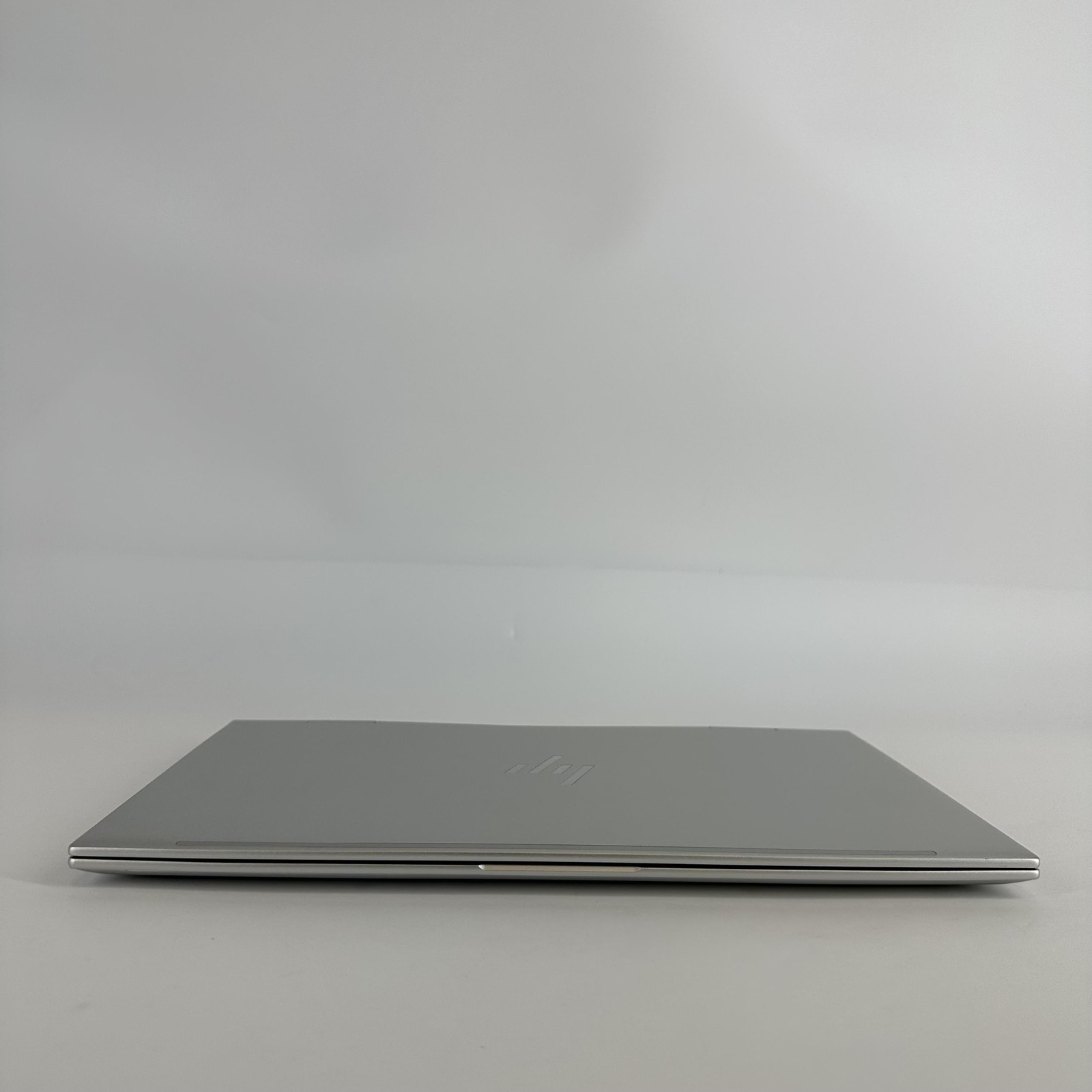 HP Envy x360 15.6 FHD TOUCH 2.1 GHz i7-1260P 16GB 1TB SSD Very Good